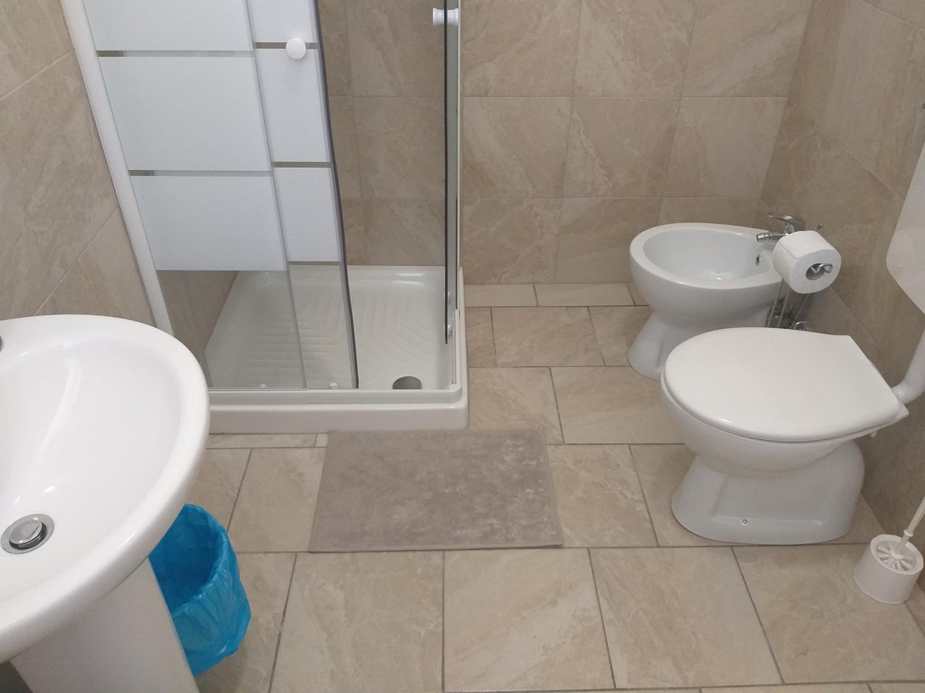 Triple Room with Private Bathroom photo 2