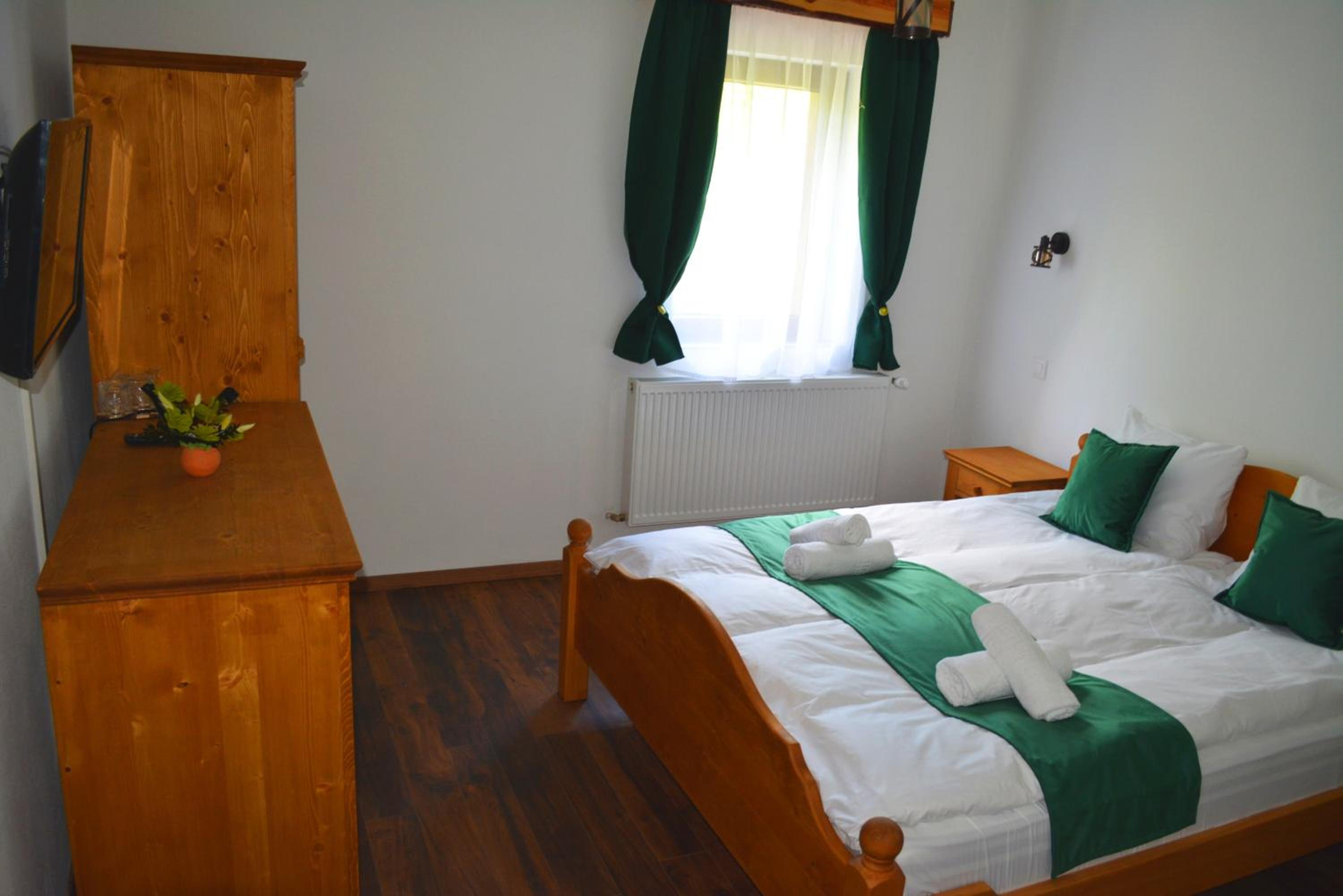 Double Room With Private Bathroom photo 1