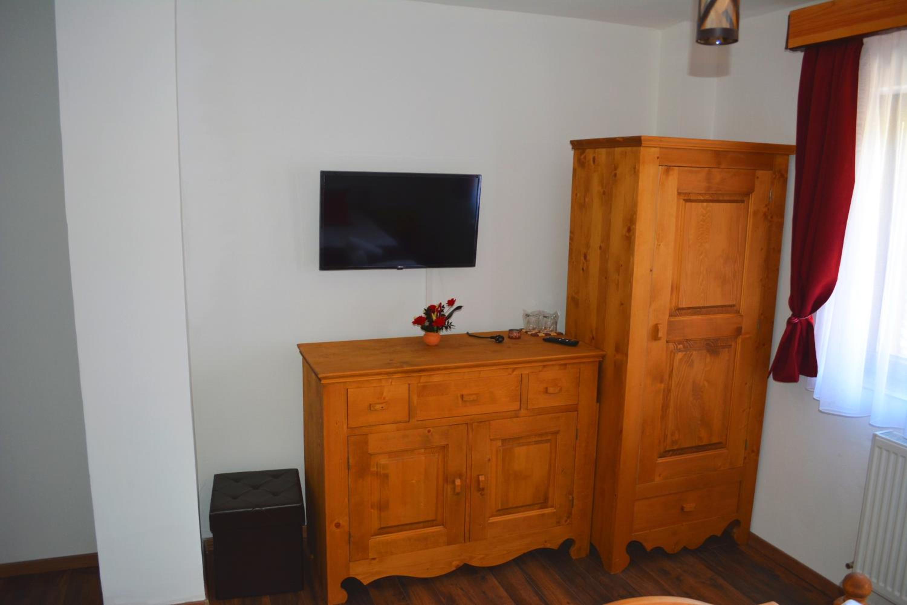 Double Room With Private Bathroom photo 3