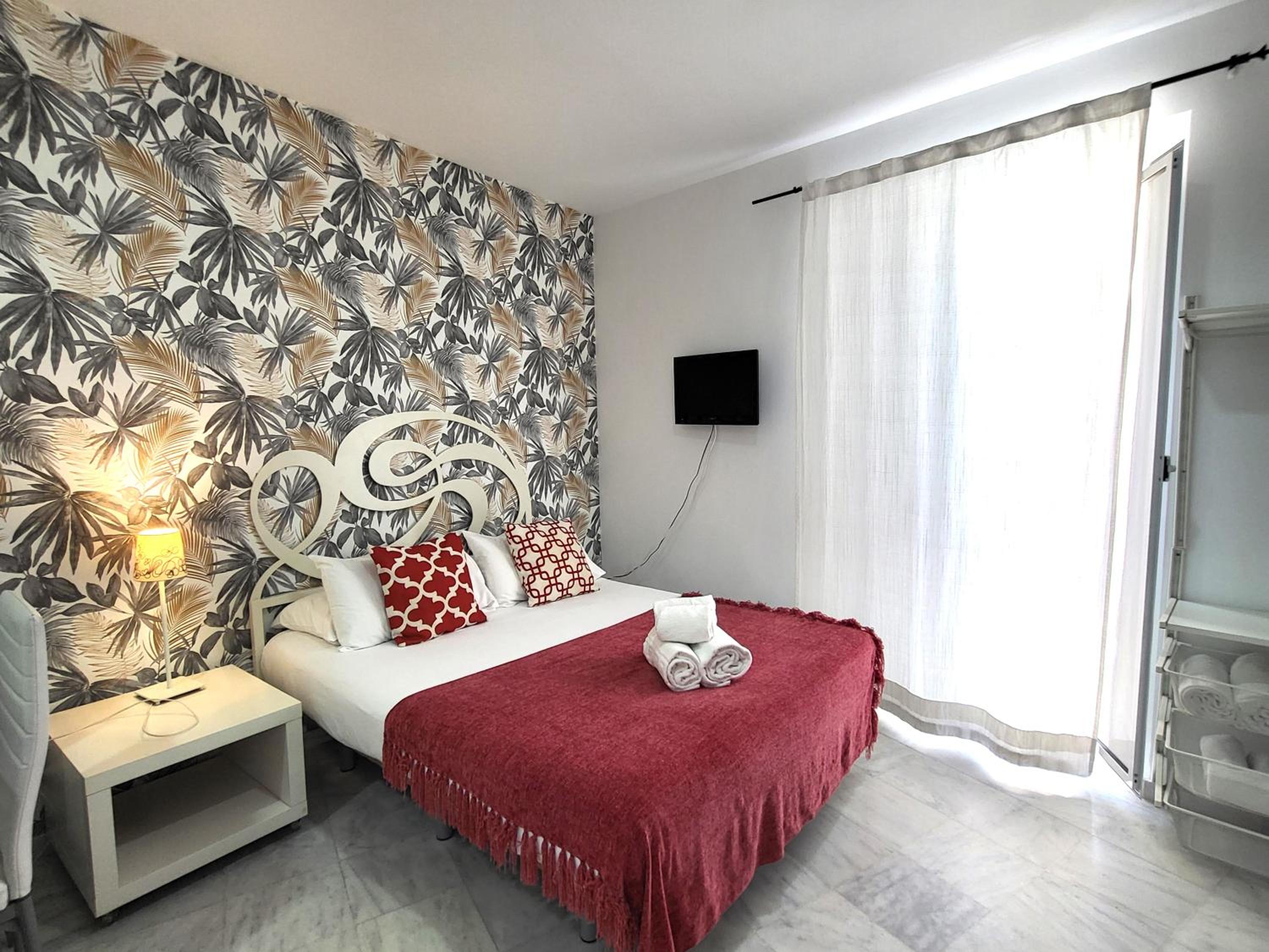 Estudio con Terraza (4 Adultos)