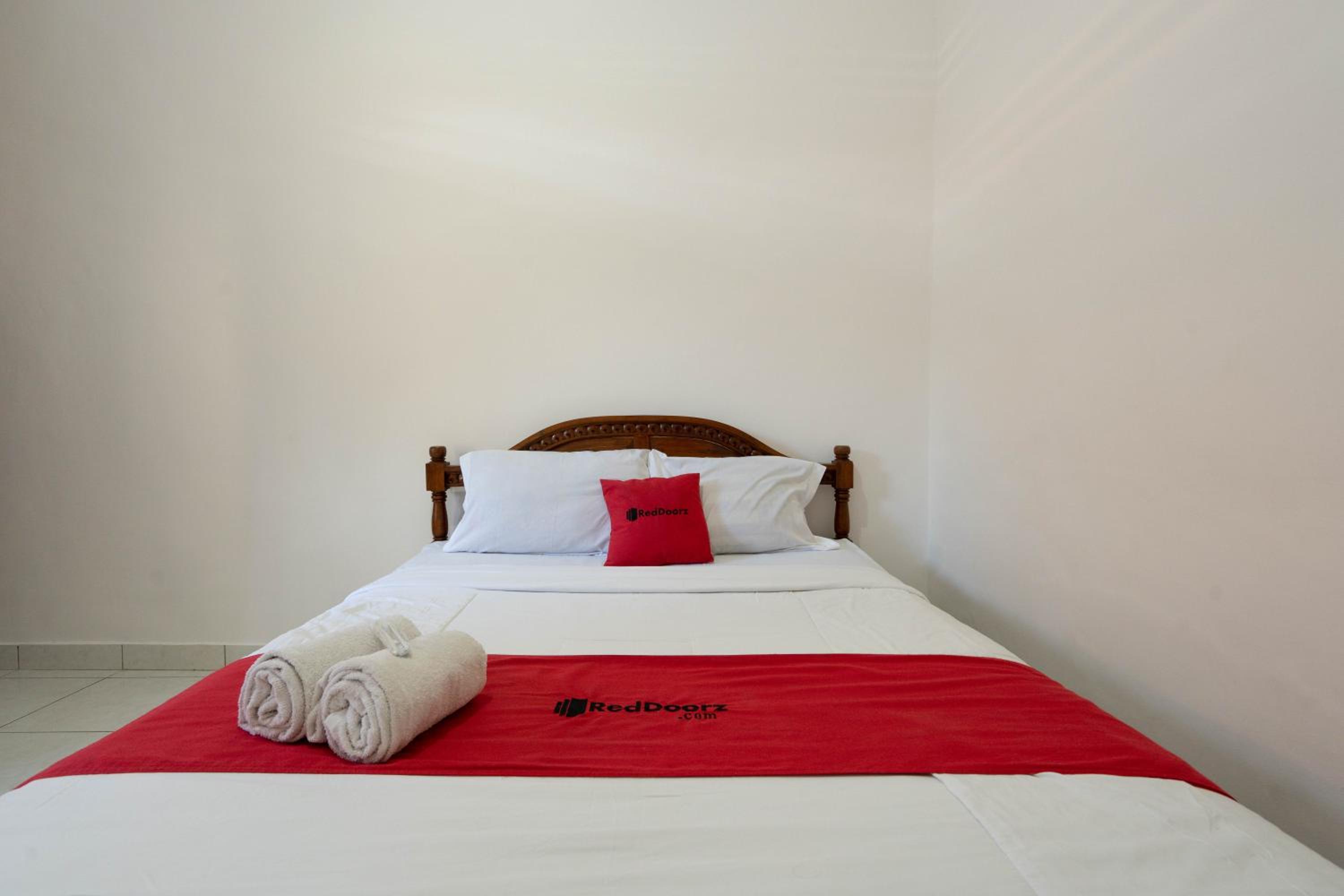 Double Room - Photo 11