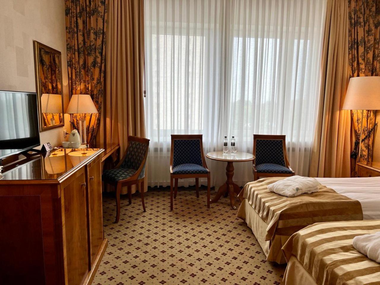 Standard Double or Twin Room photo 3