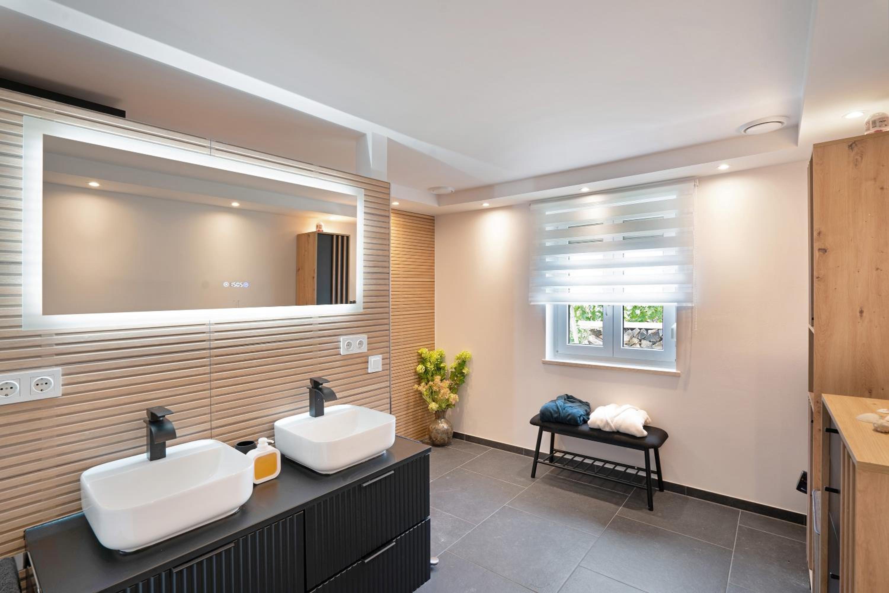 One-Bedroom Apartment with Garden View photo 3
