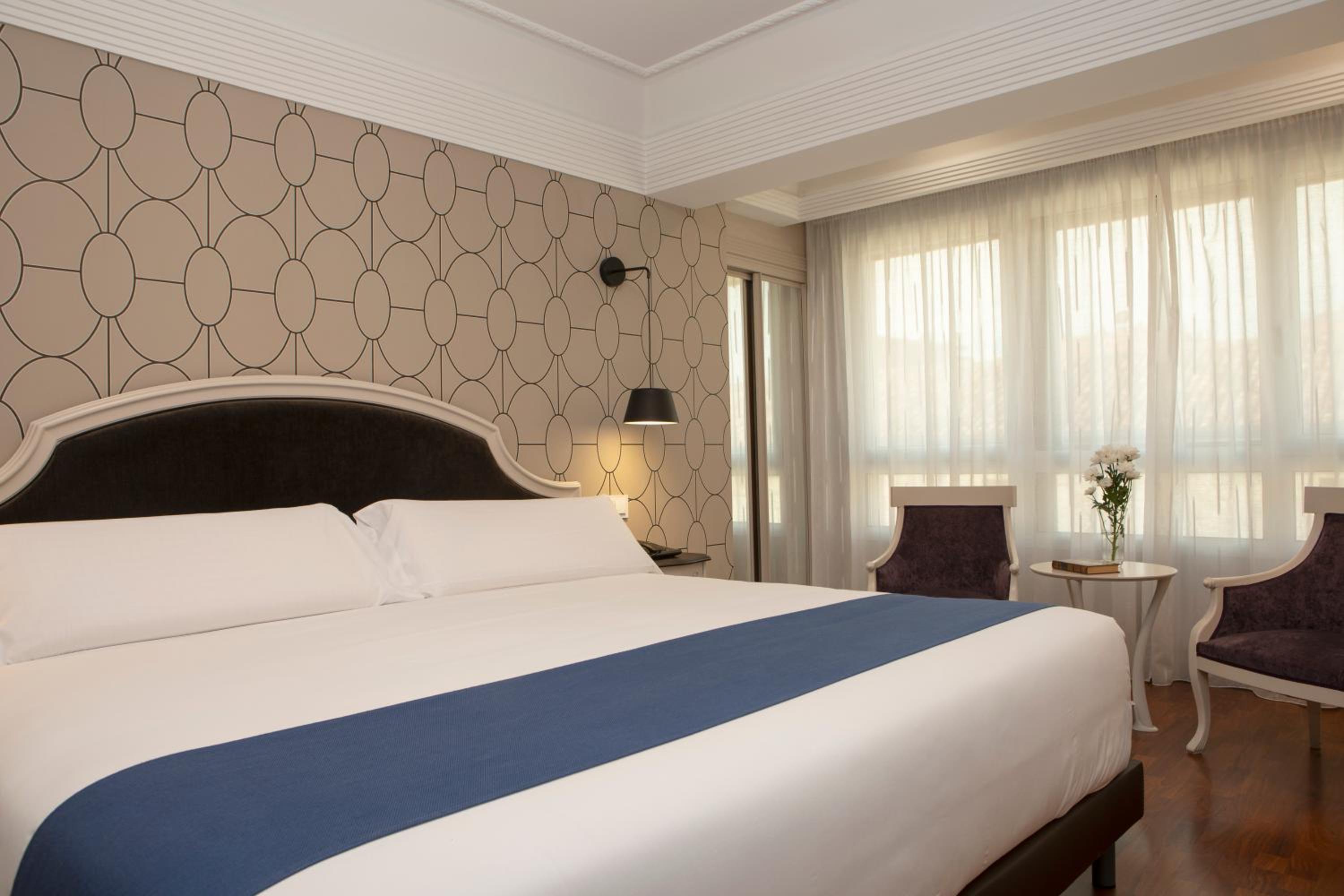 Double Room King Premium Exterior - Photo 4
