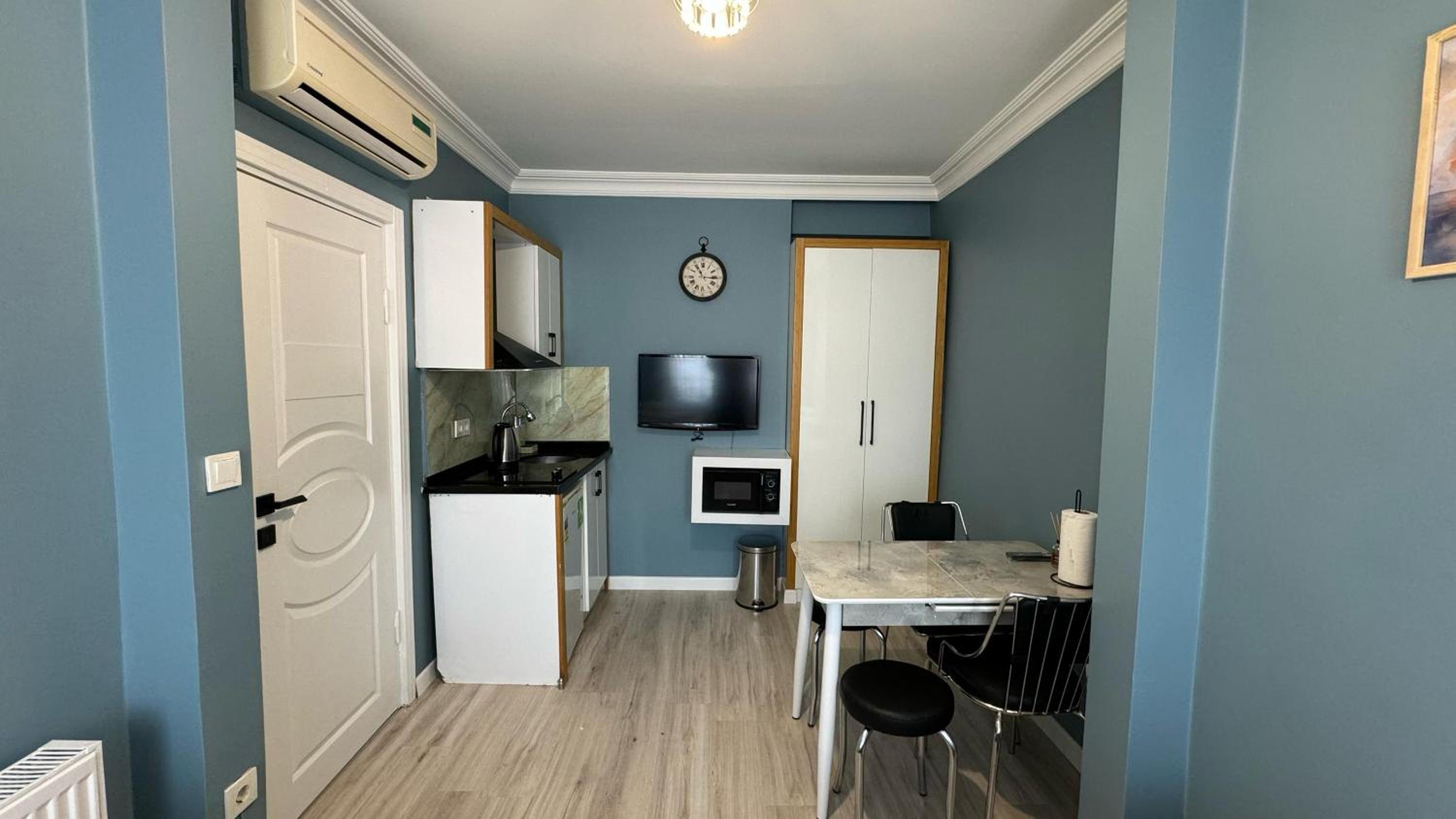Deluxe Family Suite photo 2