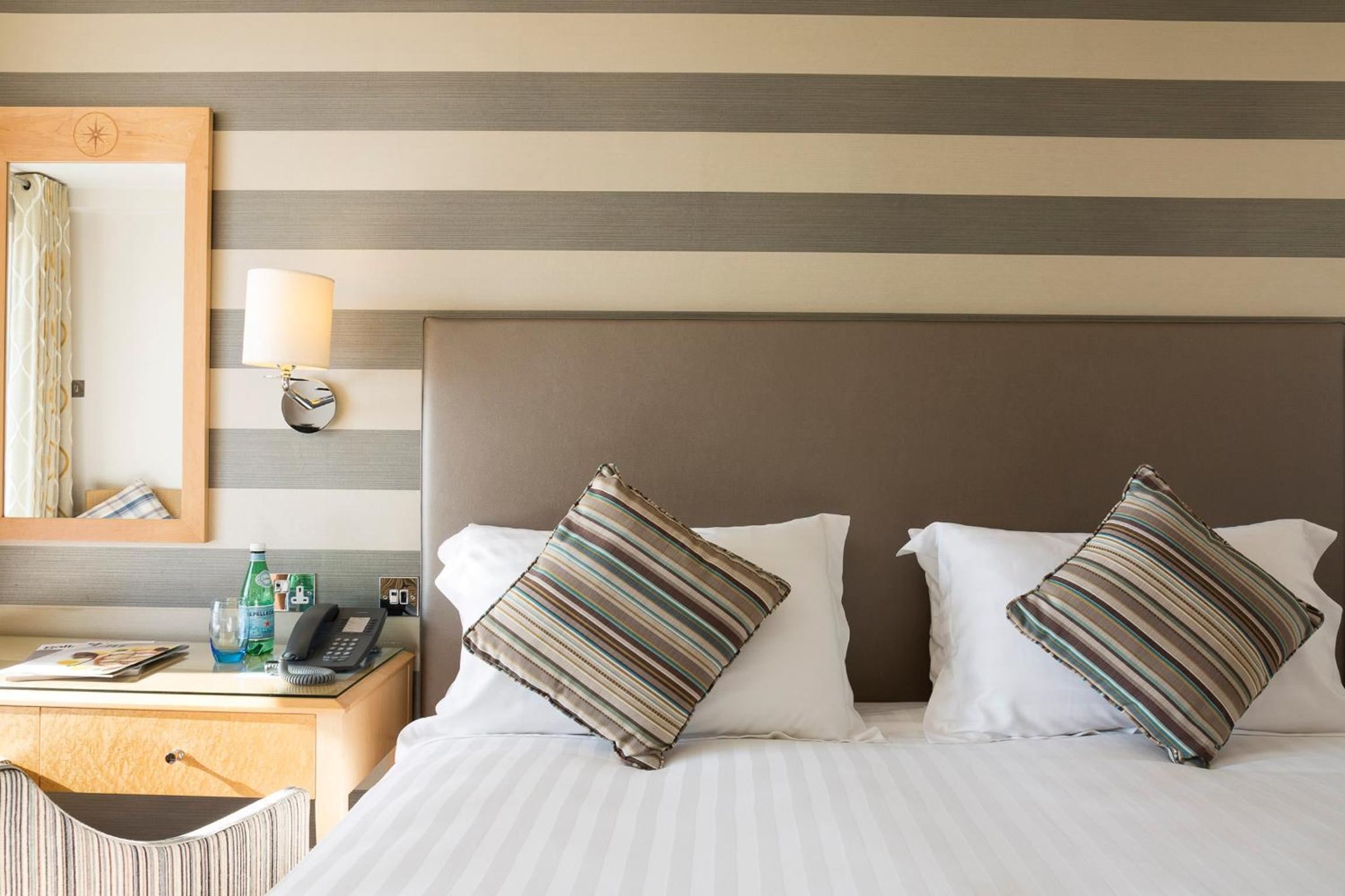 Triple Room with Sea View and Balcony