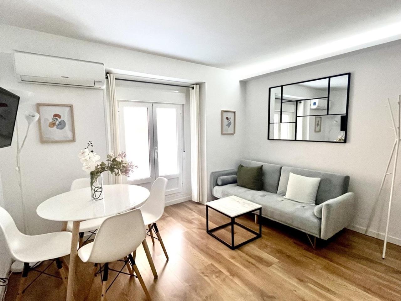 Deluxe One-Bedroom Apartment with City View