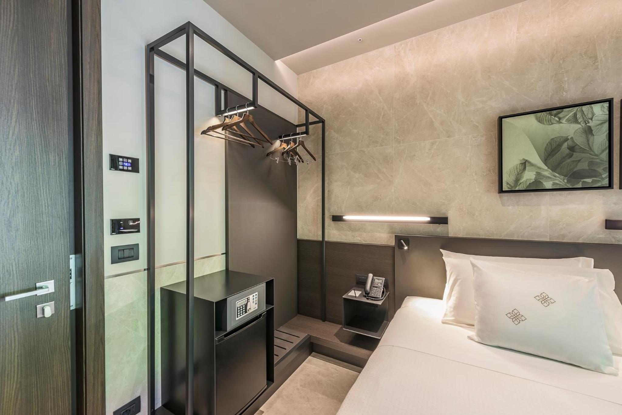 Single Room with Terrace photo 1