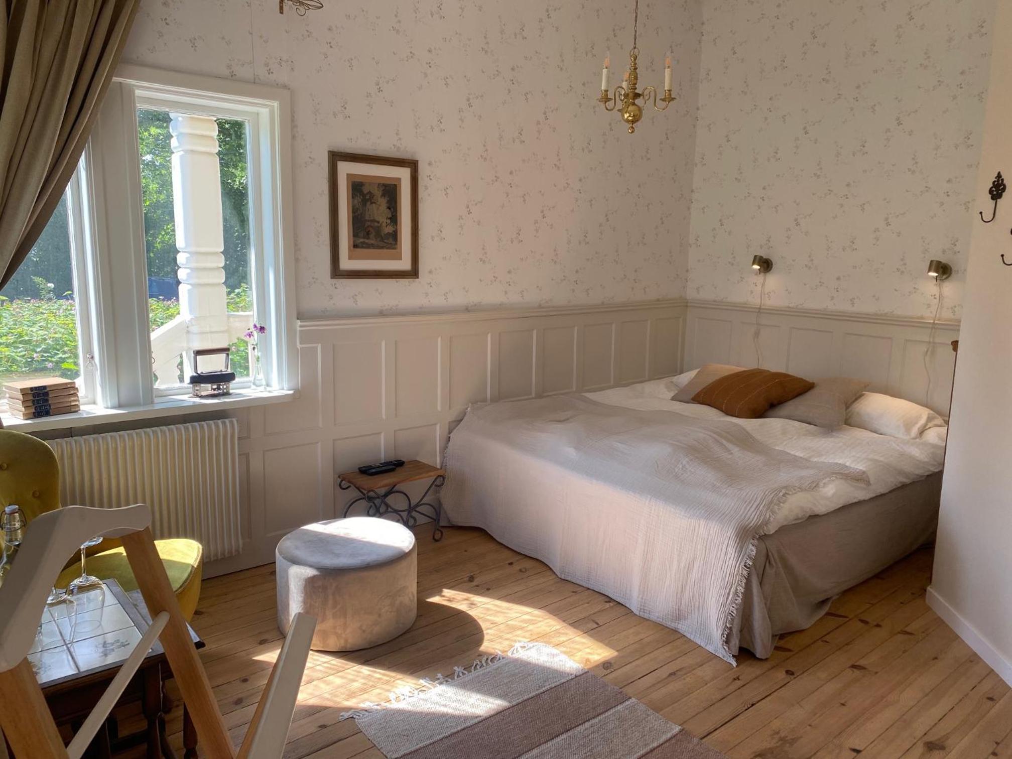 Double Room with Private Bathroom photo 1