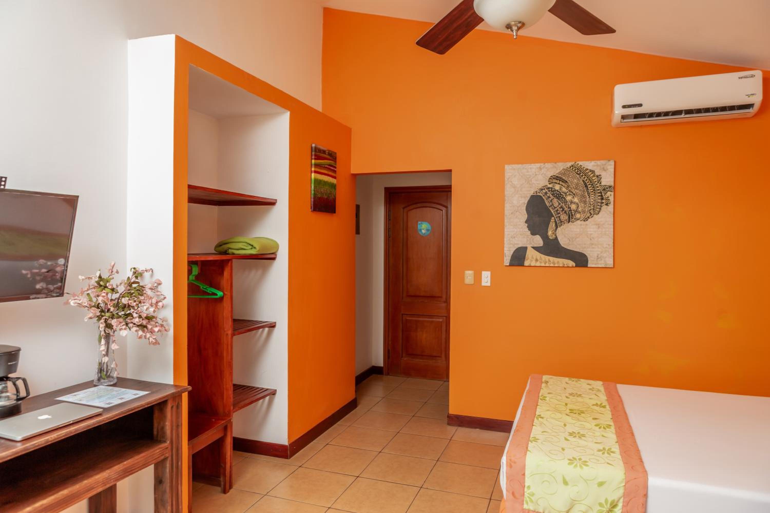 Standard Room photo 3