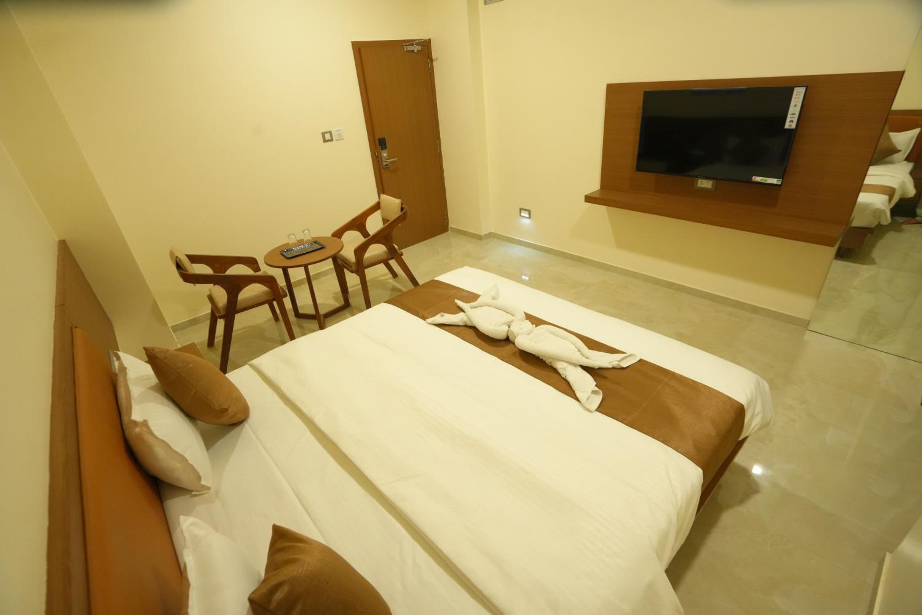 Economy Double Room photo 2