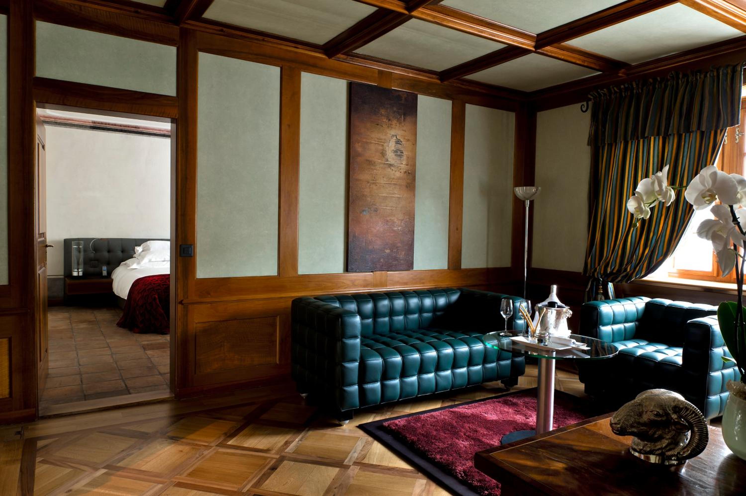Suite (Non Smoking)