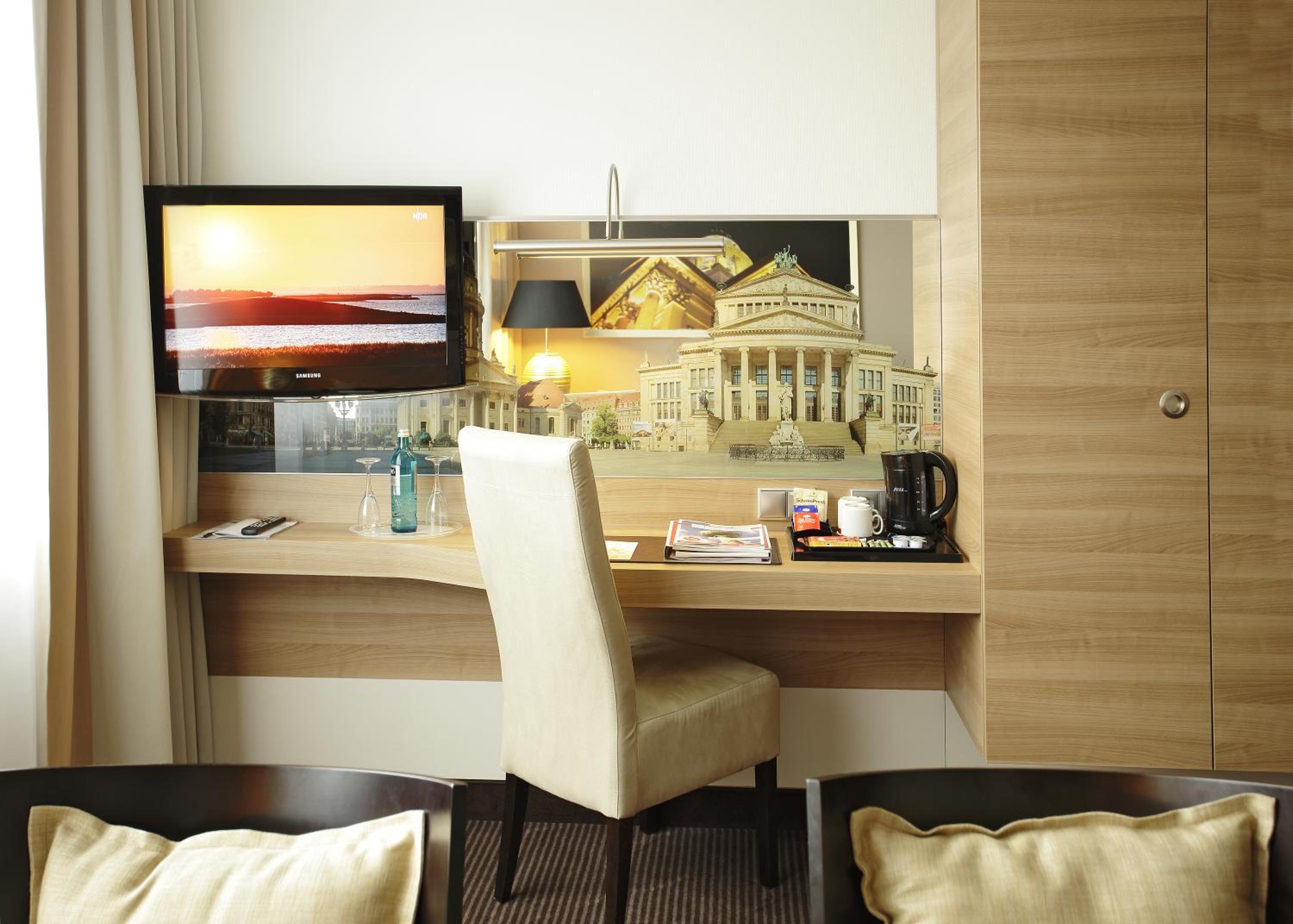 Junior Suite (2 Adults) photo 1