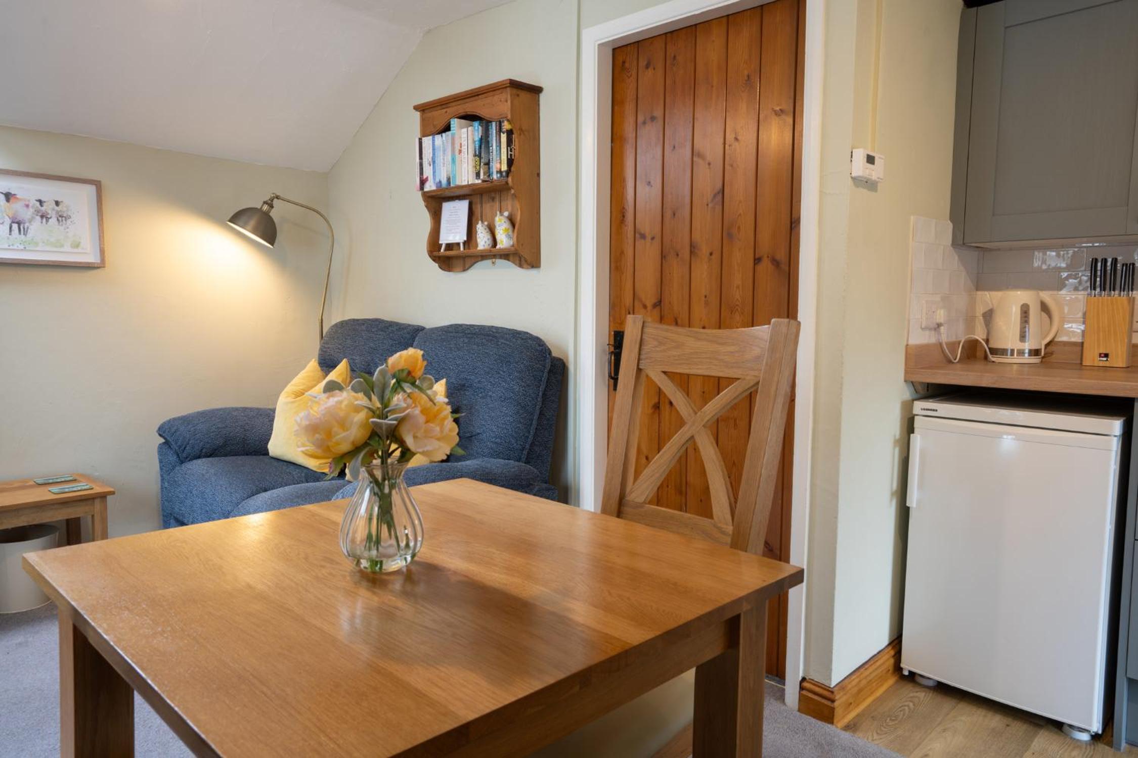 One-Bedroom Cottage - Bluebell photo 1