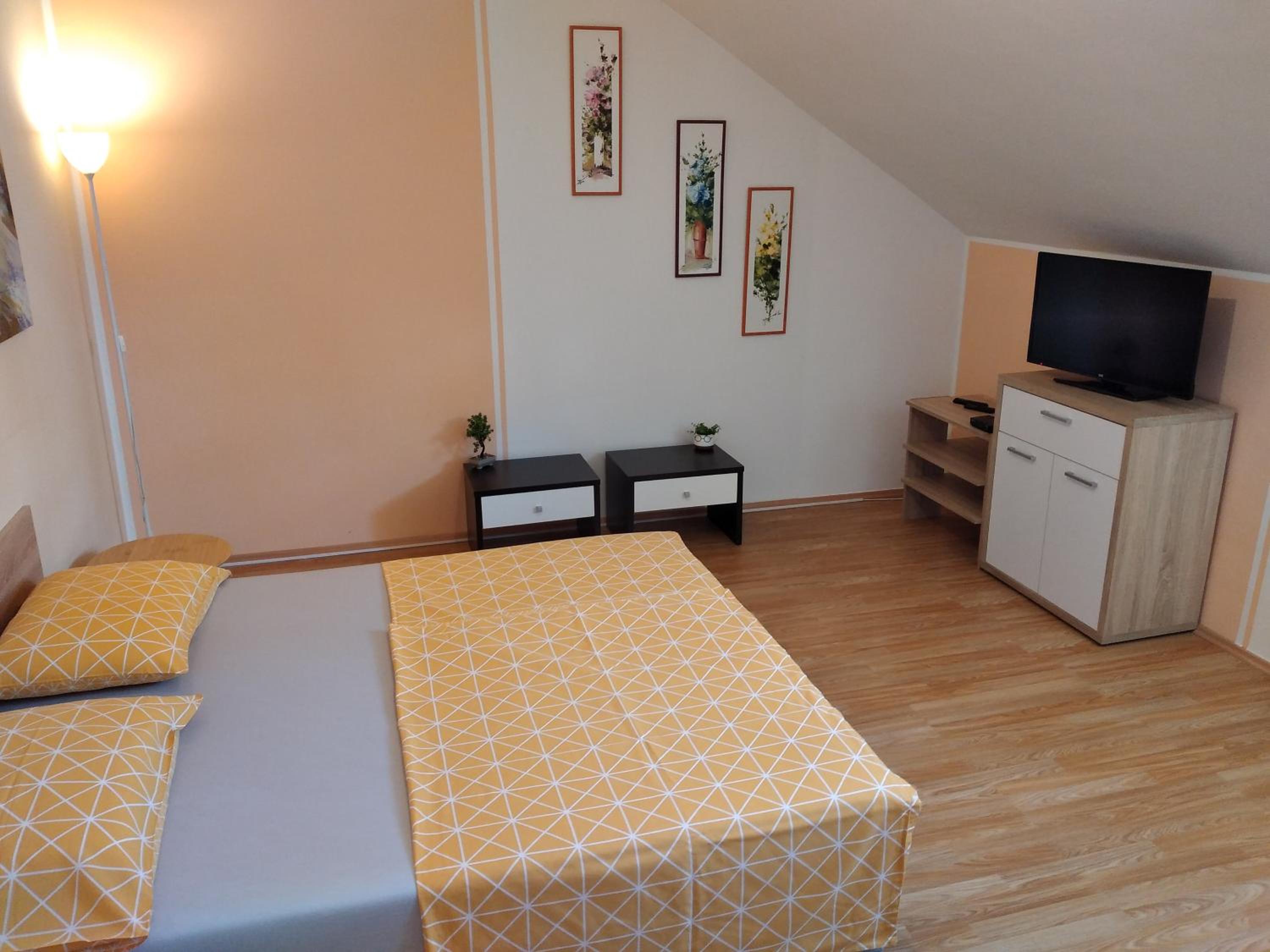 Apartment - Photo 20