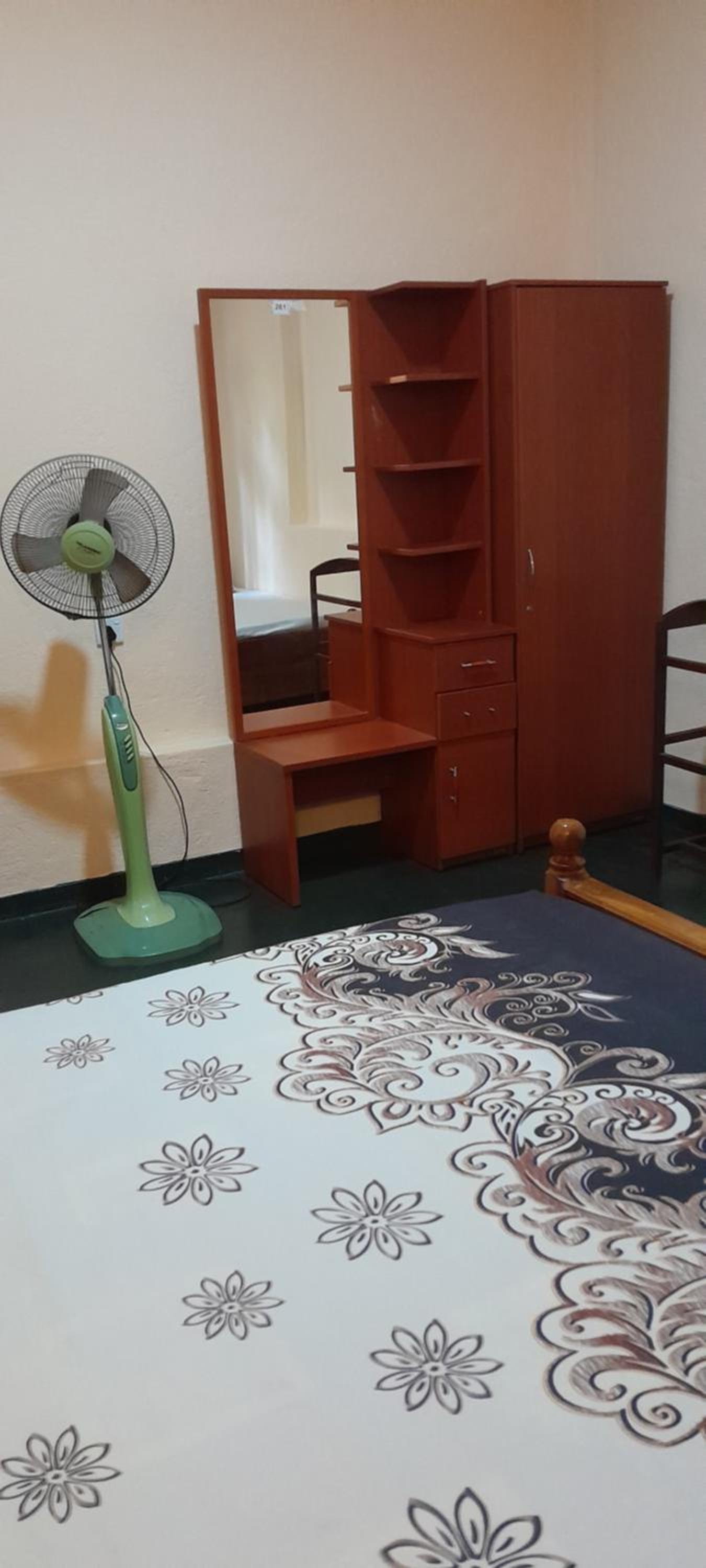 Budget Double Room photo 2