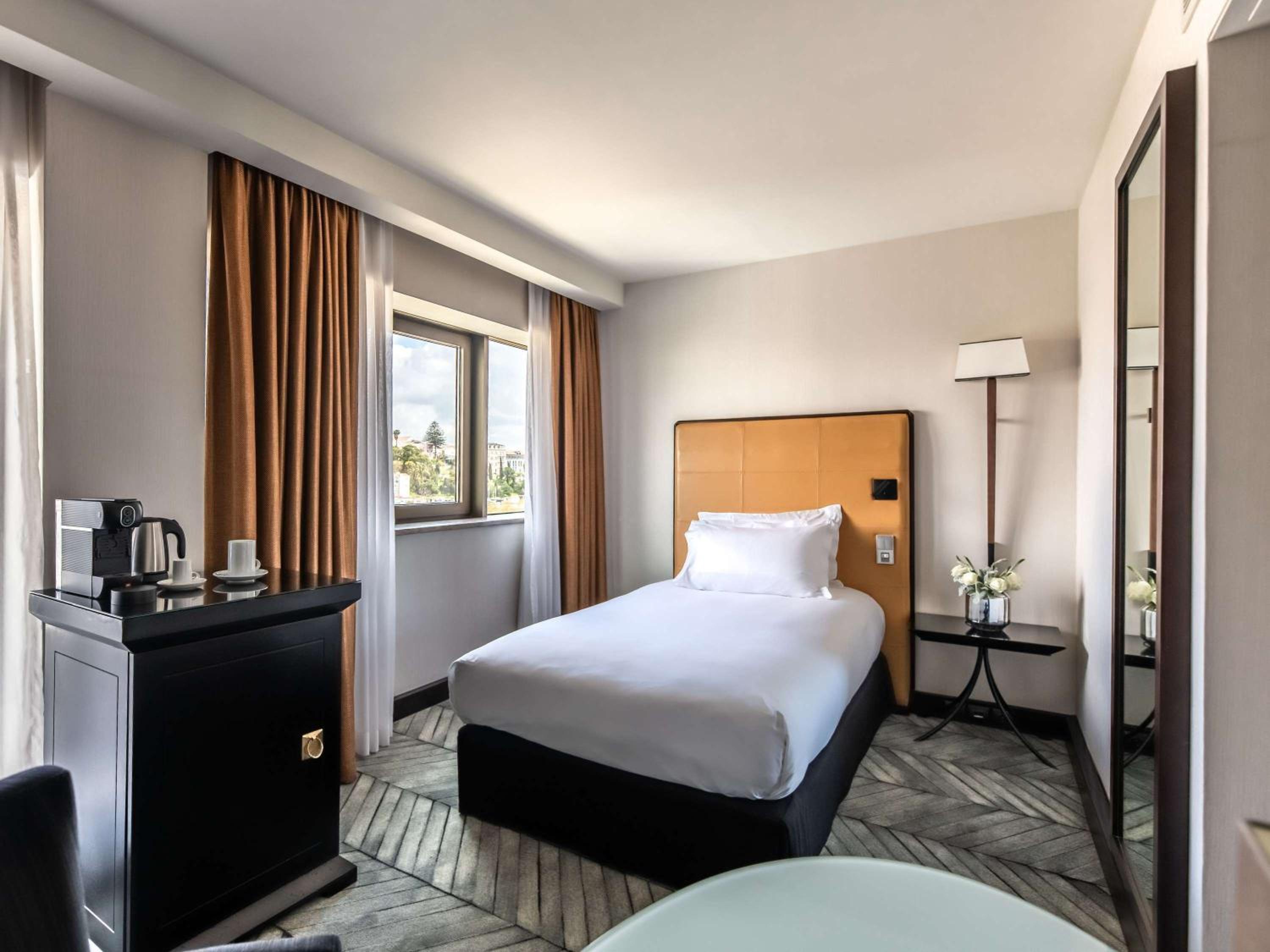 Classic Room with Single Bed