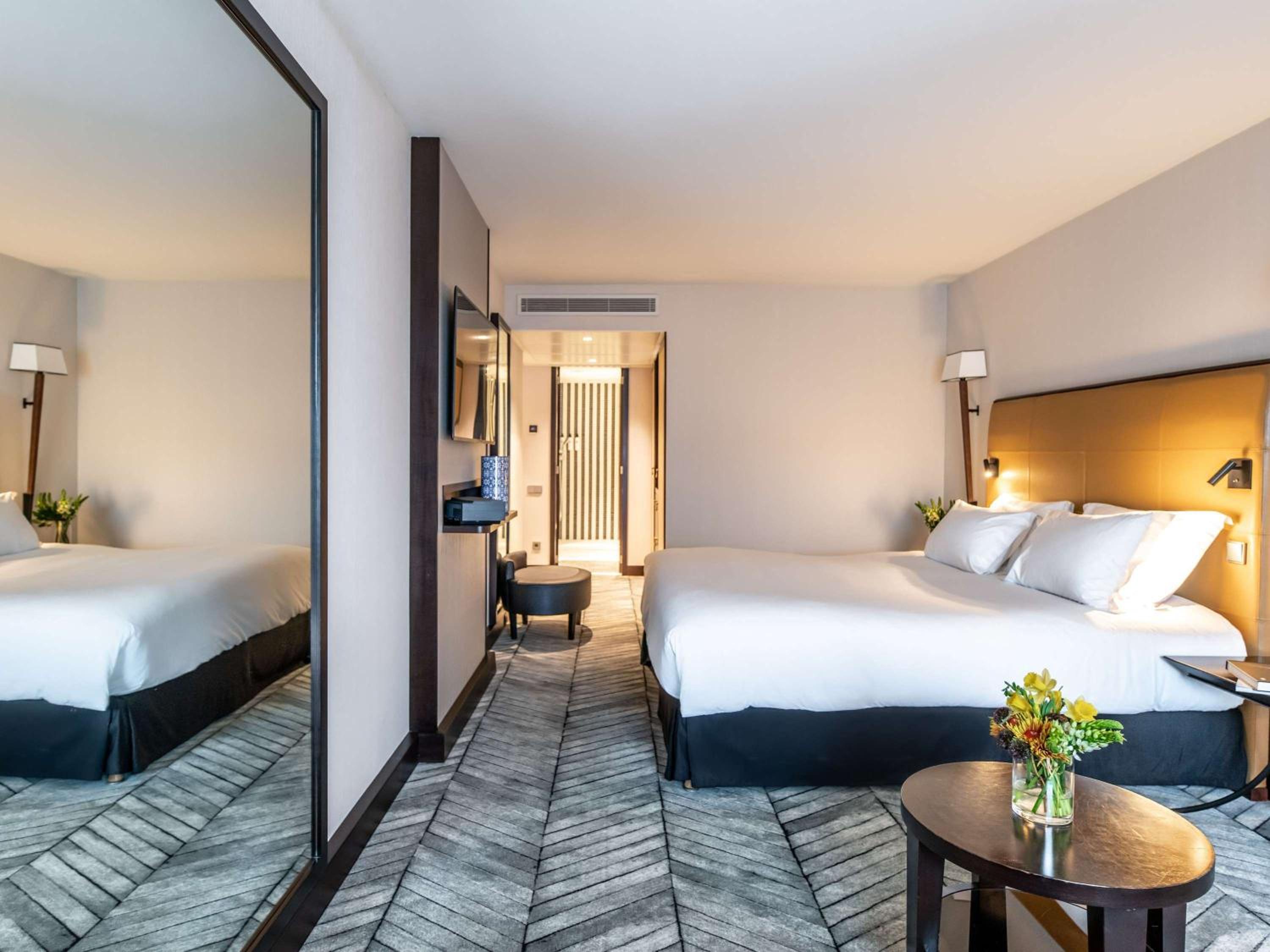 Luxury King Room - Photo 1