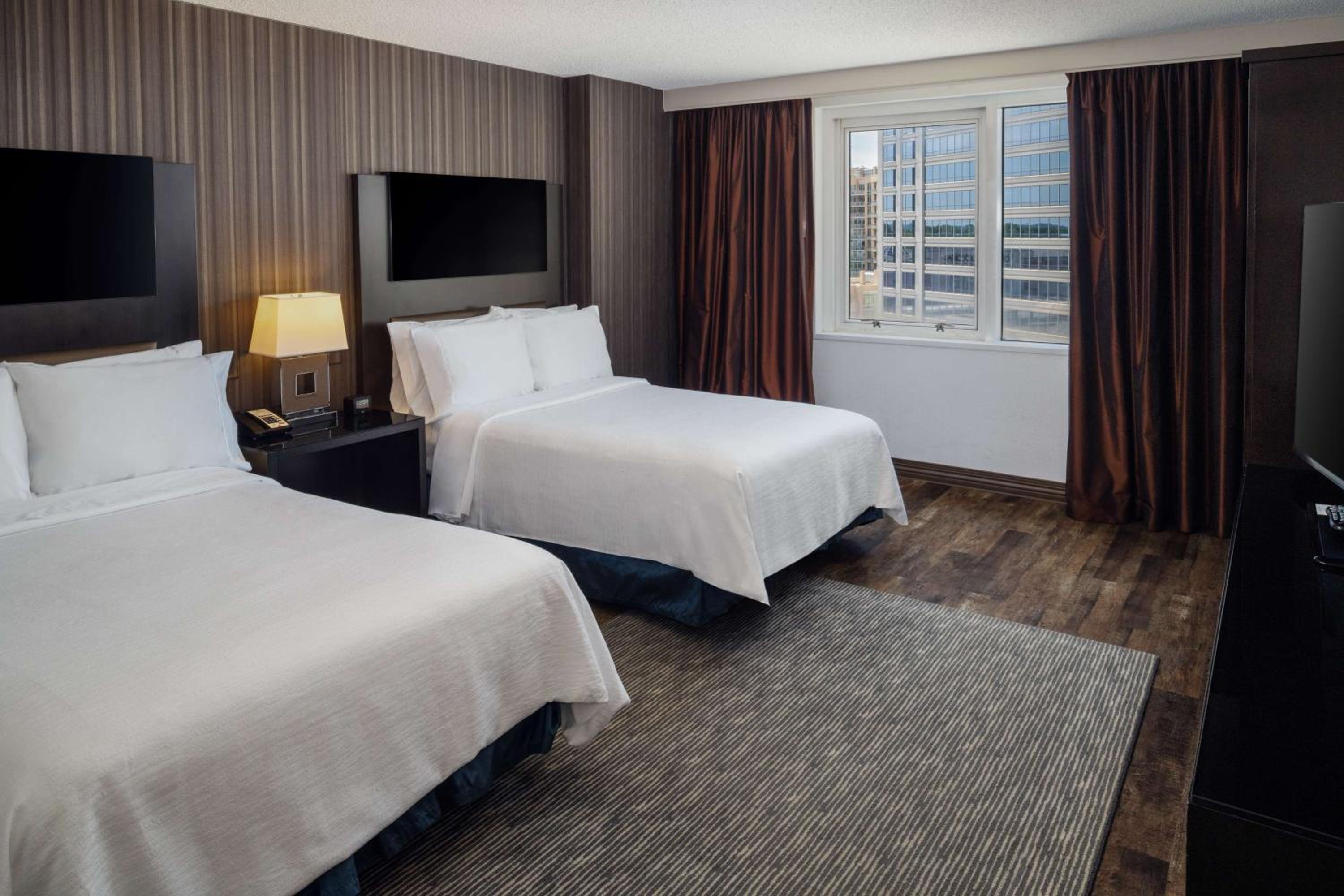 Suite with Two Double Beds photo 1