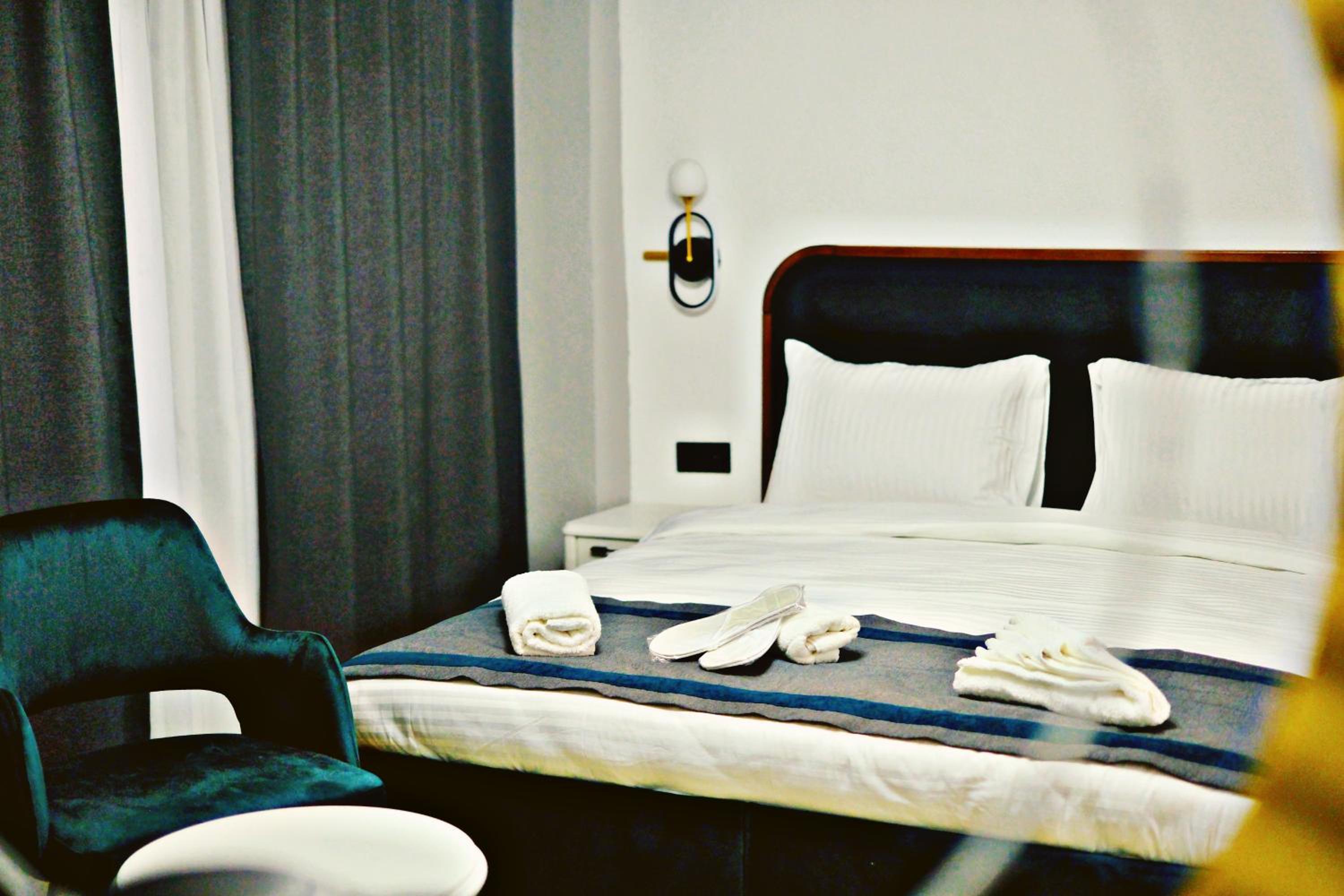 Economy Double Room photo 1