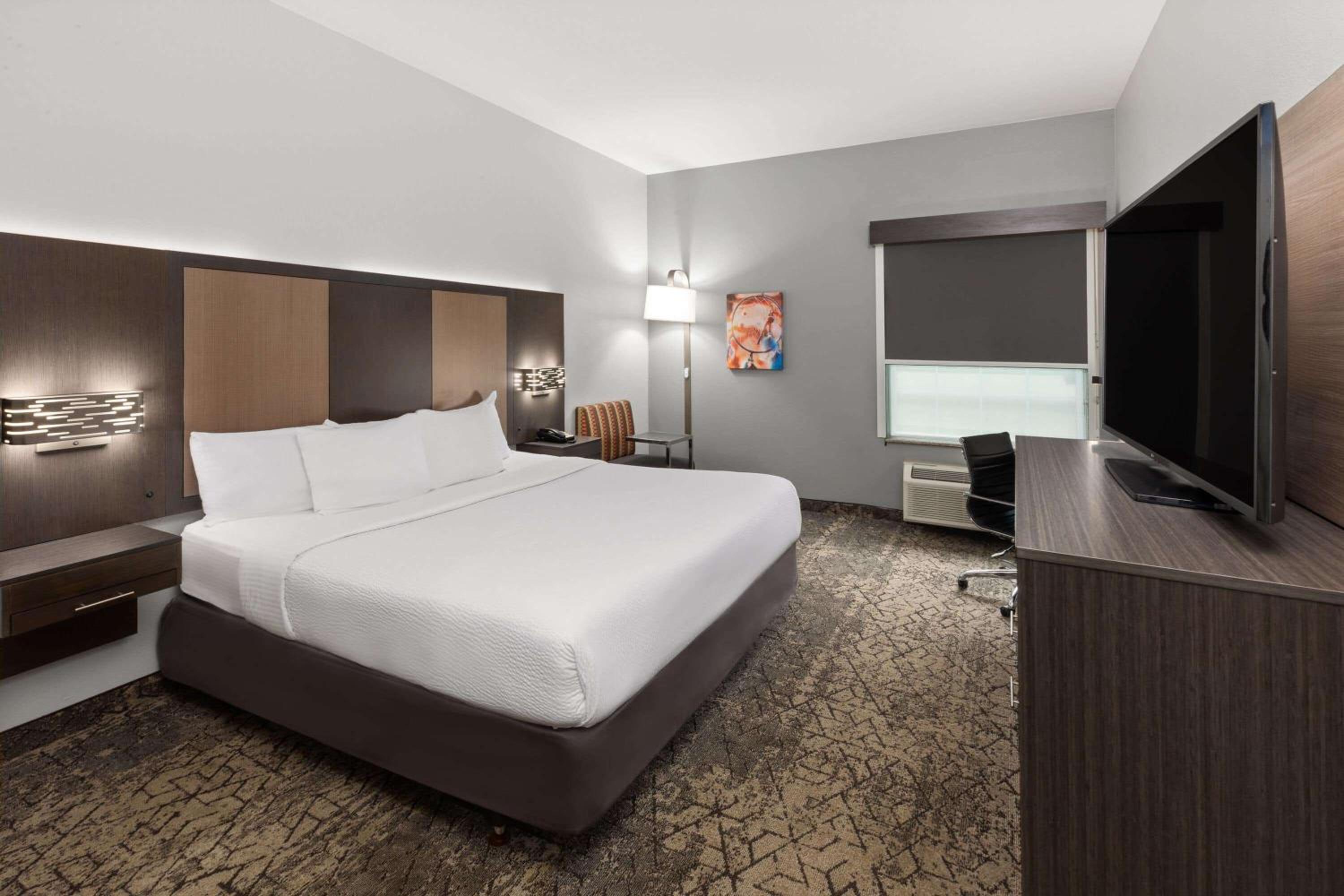 King Room - Disability Access - Photo 1