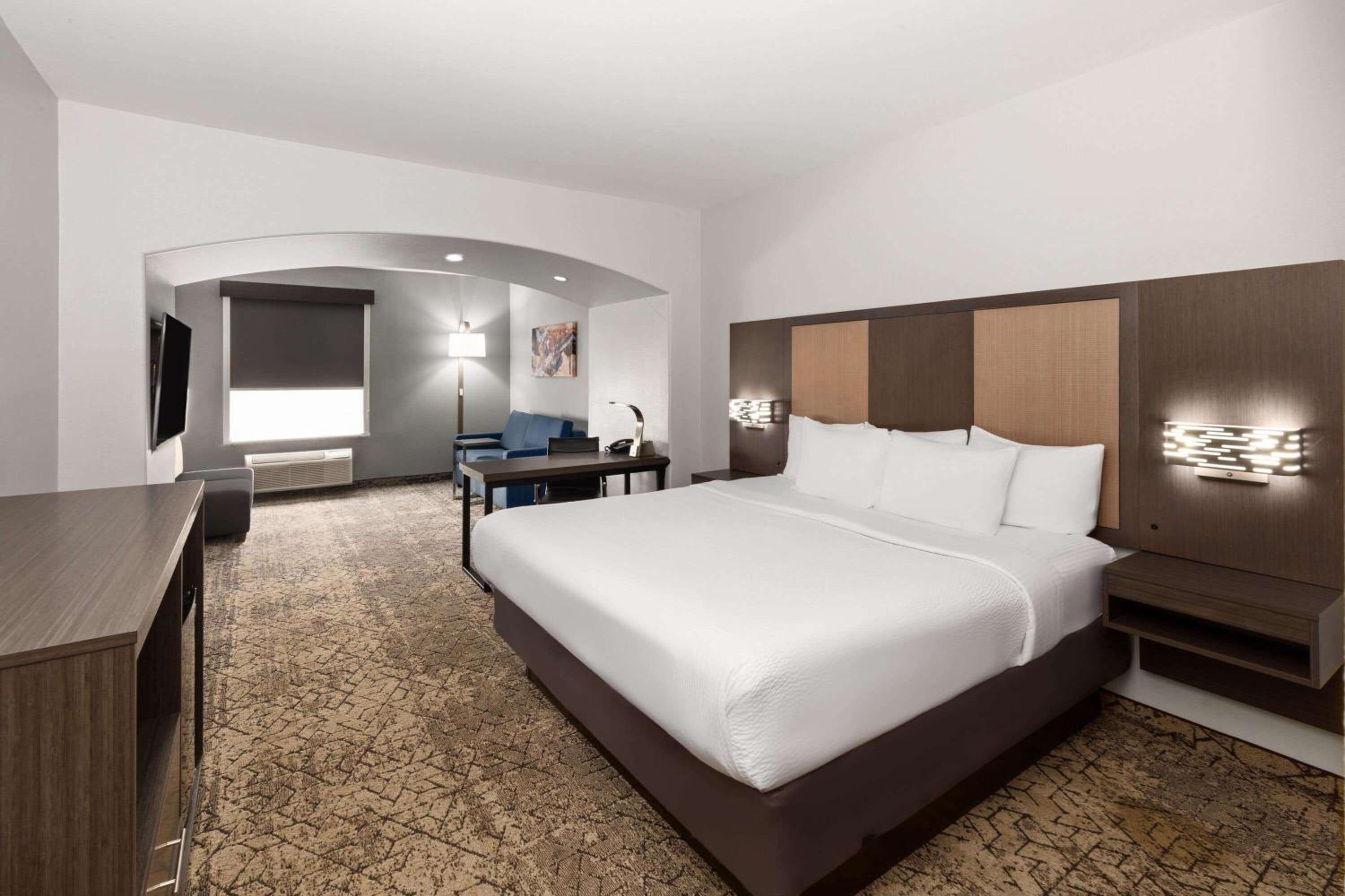 Executive King Room - Photo 1