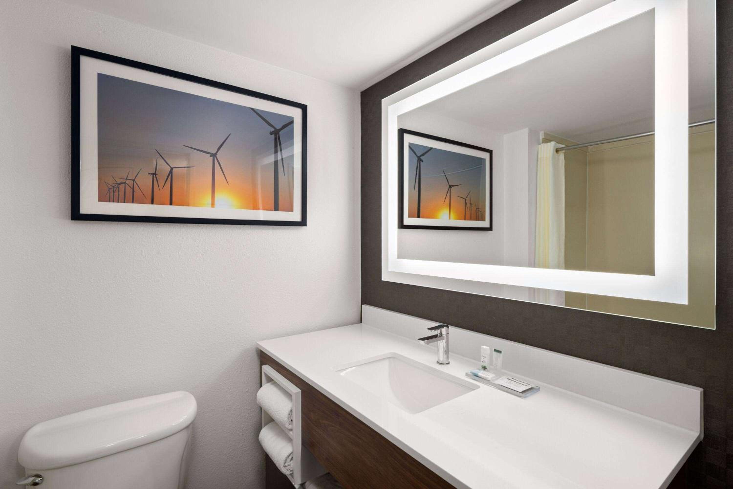 Deluxe King Room - Photo 4