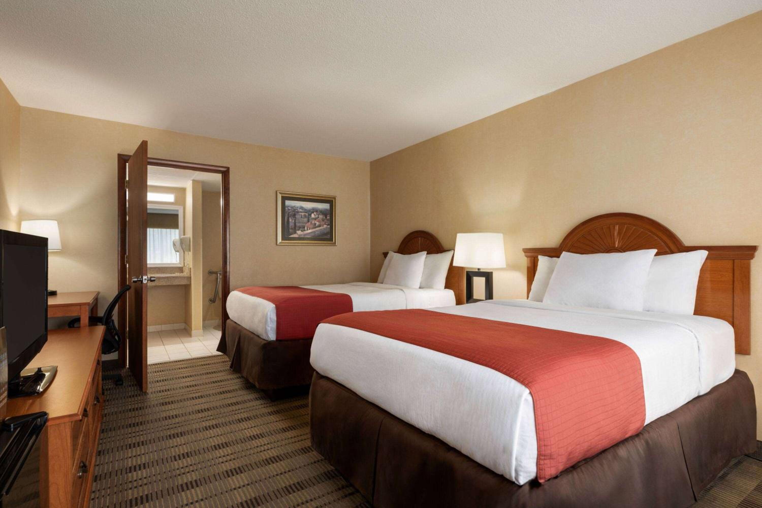 Deluxe Double Room - Mobility Access/Non-Smoking photo 1