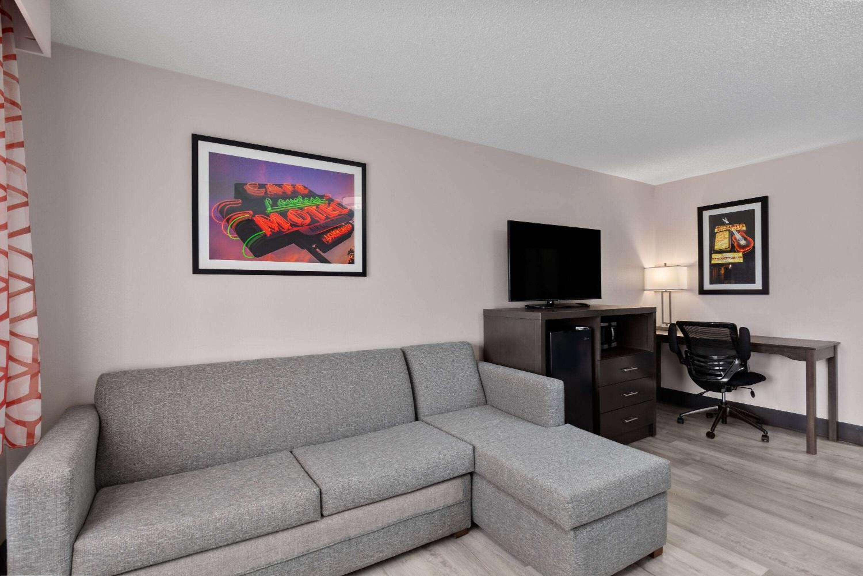 Standard Double Room with Sofa Bed photo 1