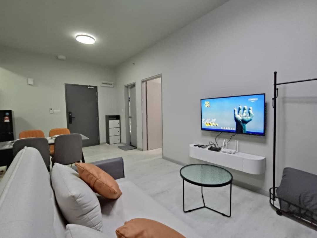 Two-Bedroom Apartment with City View photo 3
