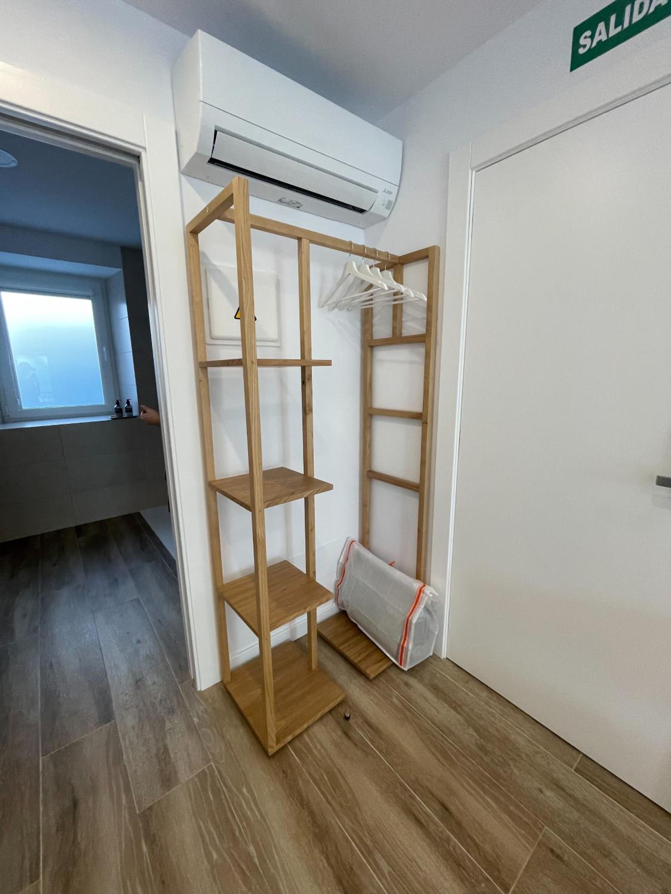 Queen Room - Disability Access photo 2