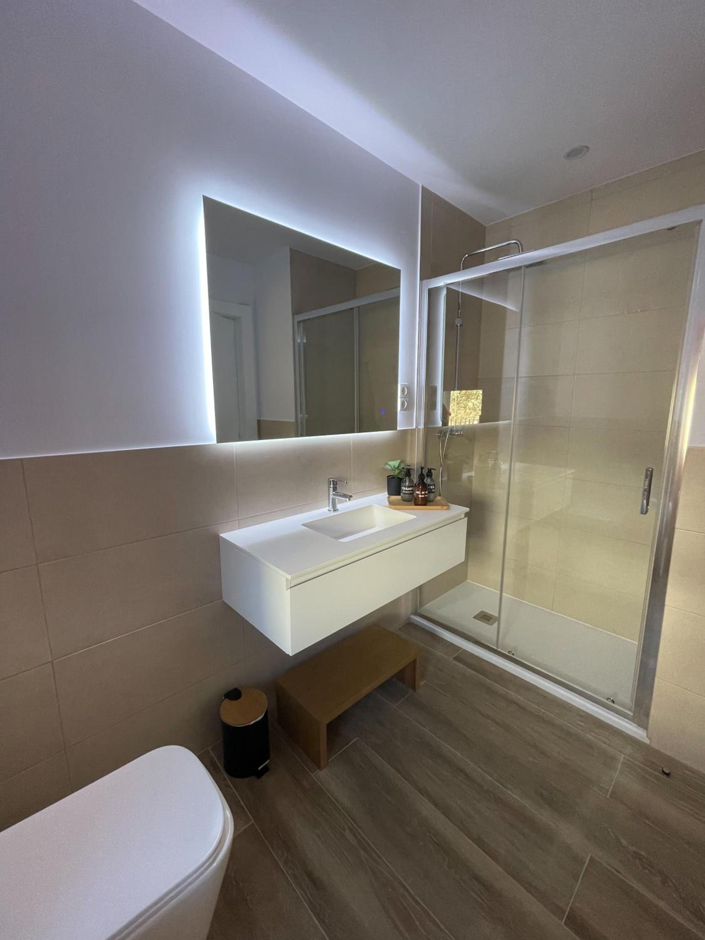 Double Room with Balcony (3 Adults) photo 3