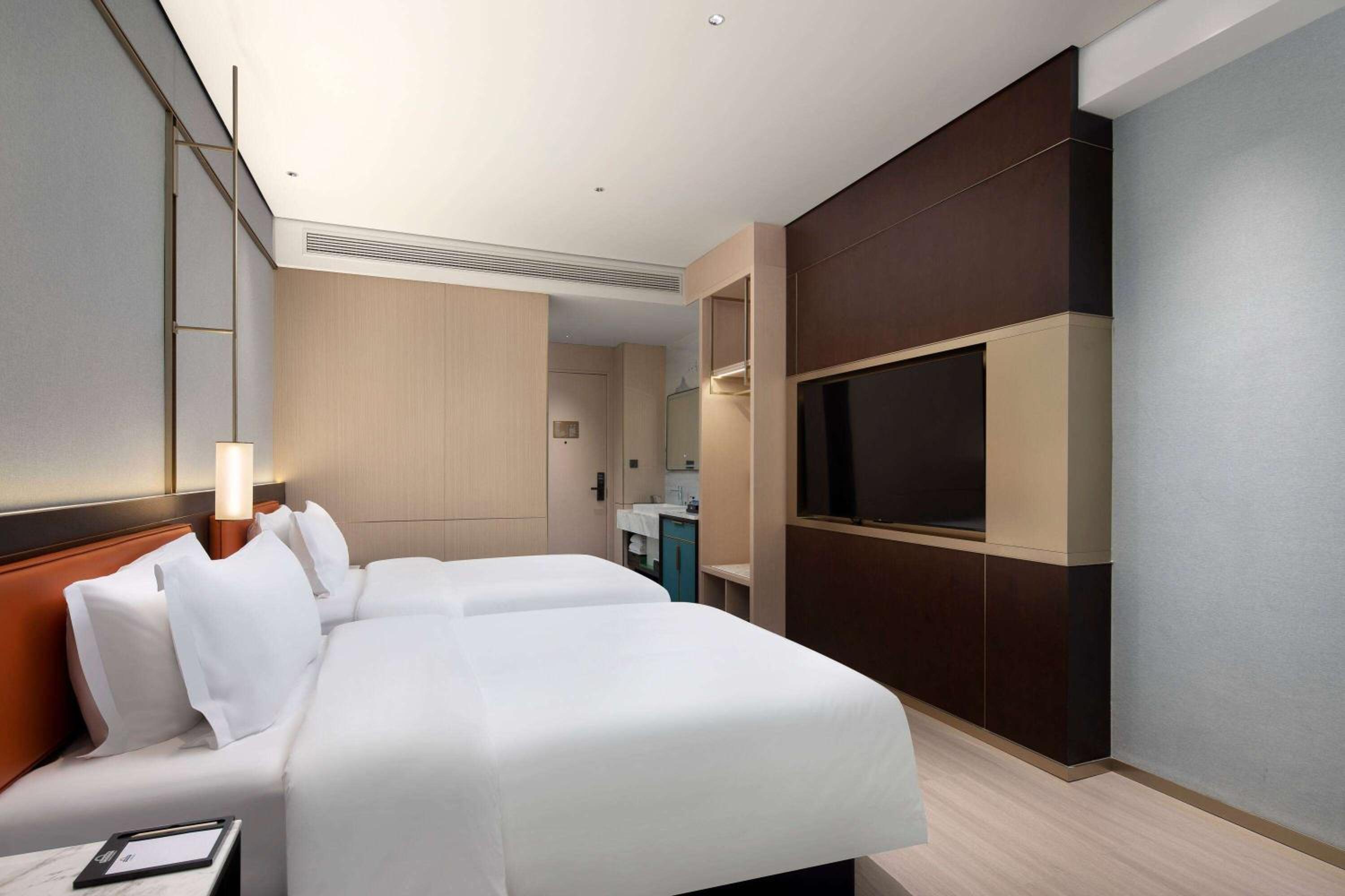 Deluxe Twin Room - Non-Smoking