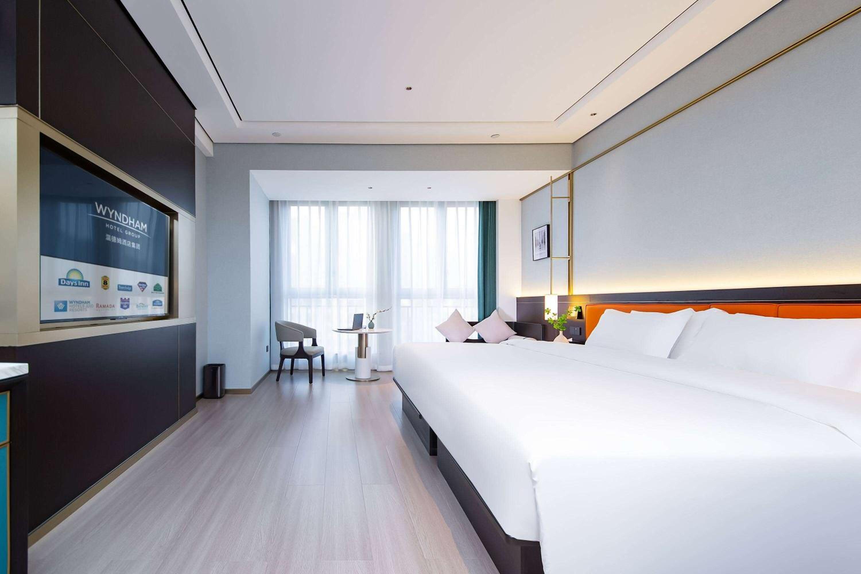 Executive King Room - Non-Smoking