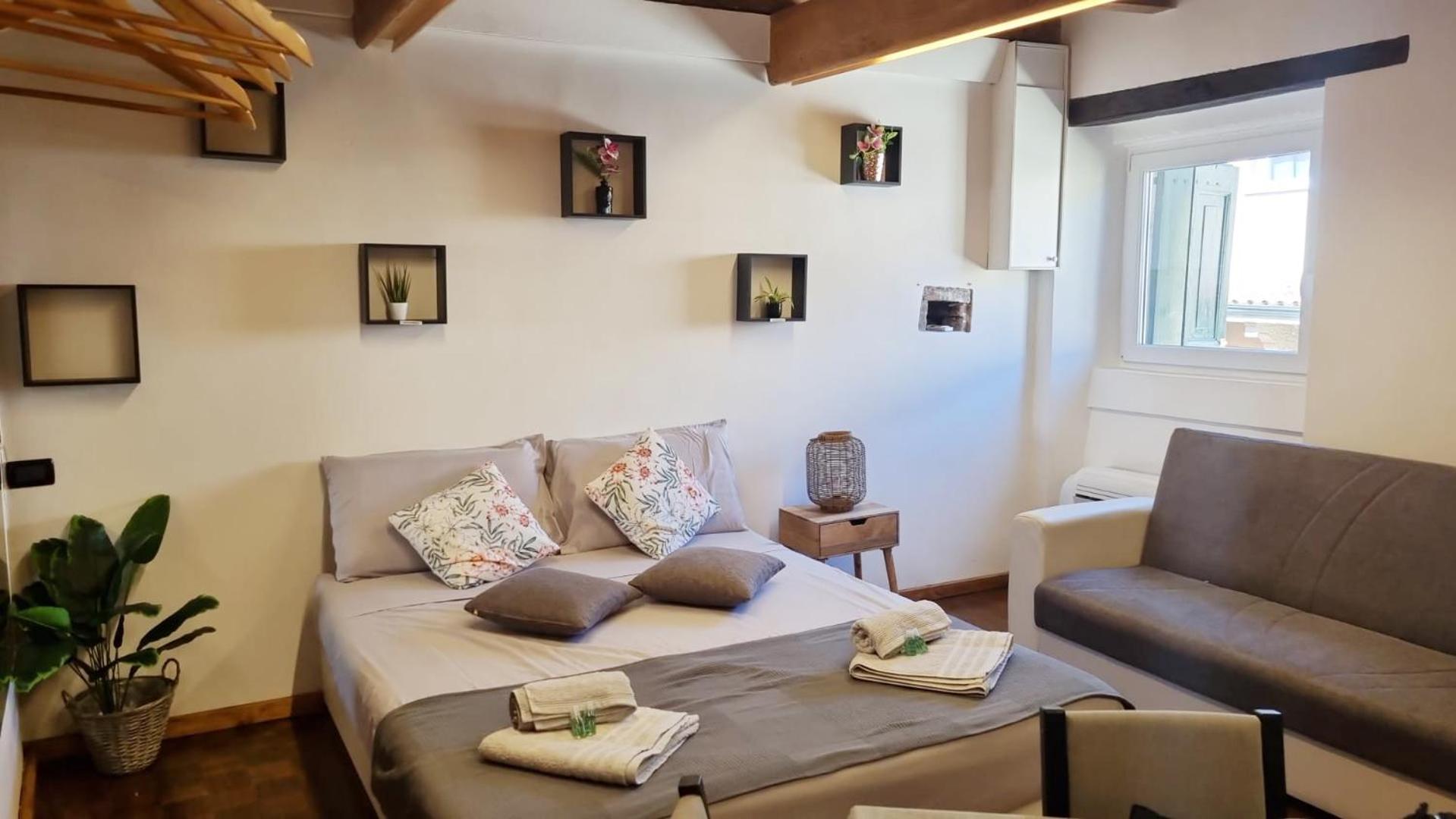 One-Bedroom Apartment