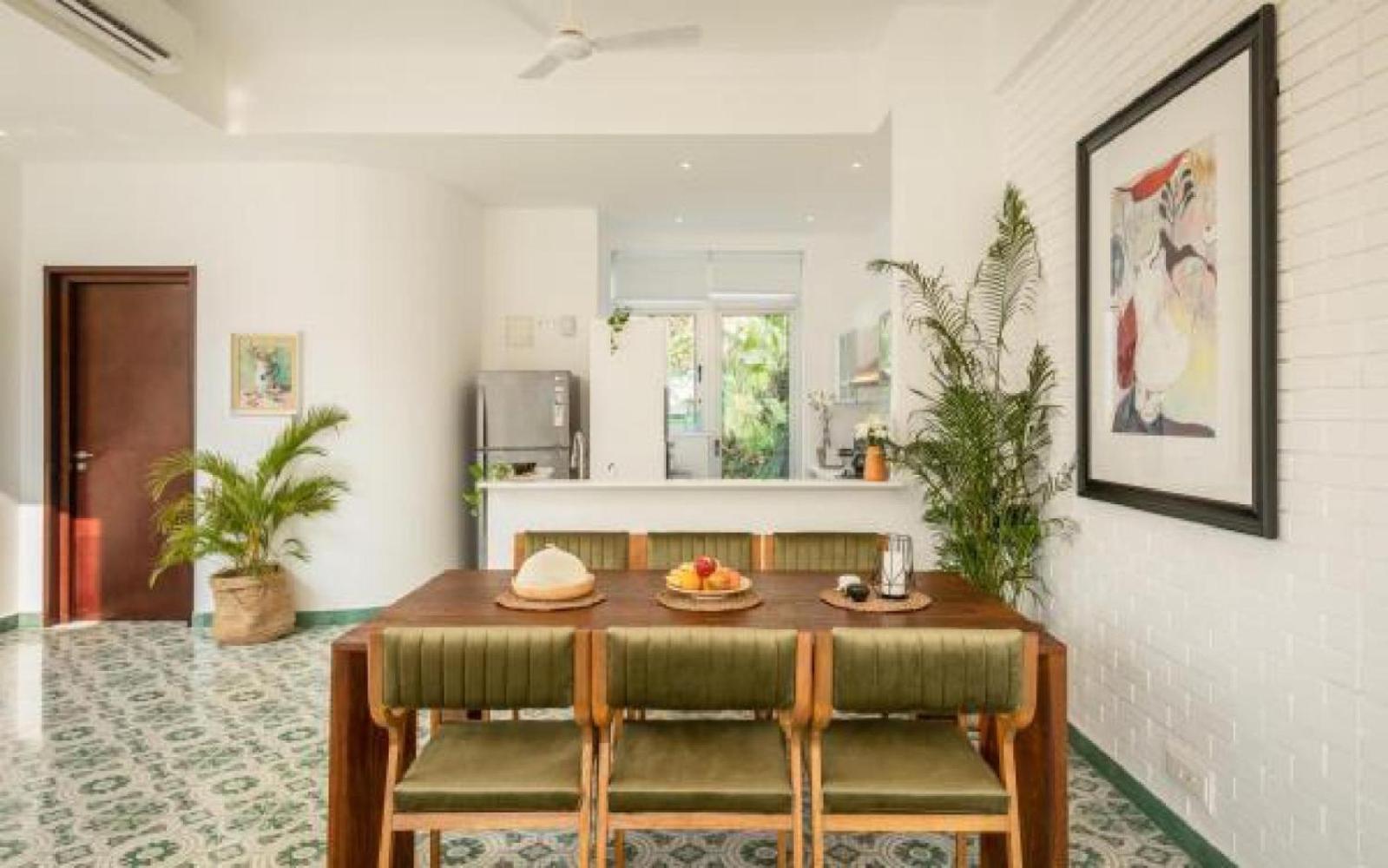 Three-Bedroom Villa photo 2