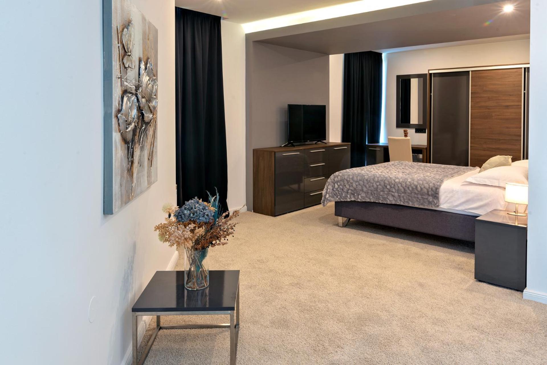Suite with City View