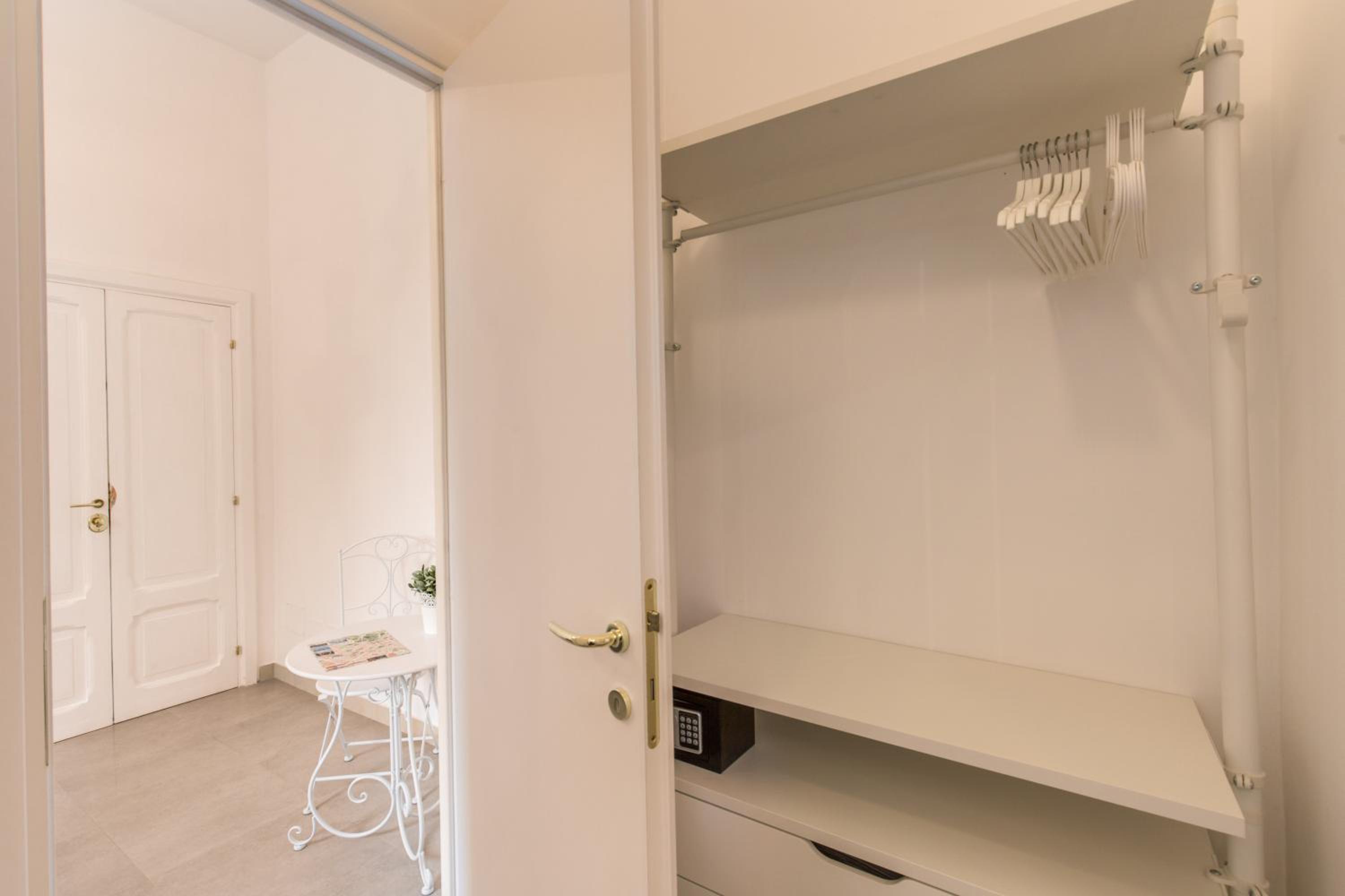 Double or Twin Room photo 2