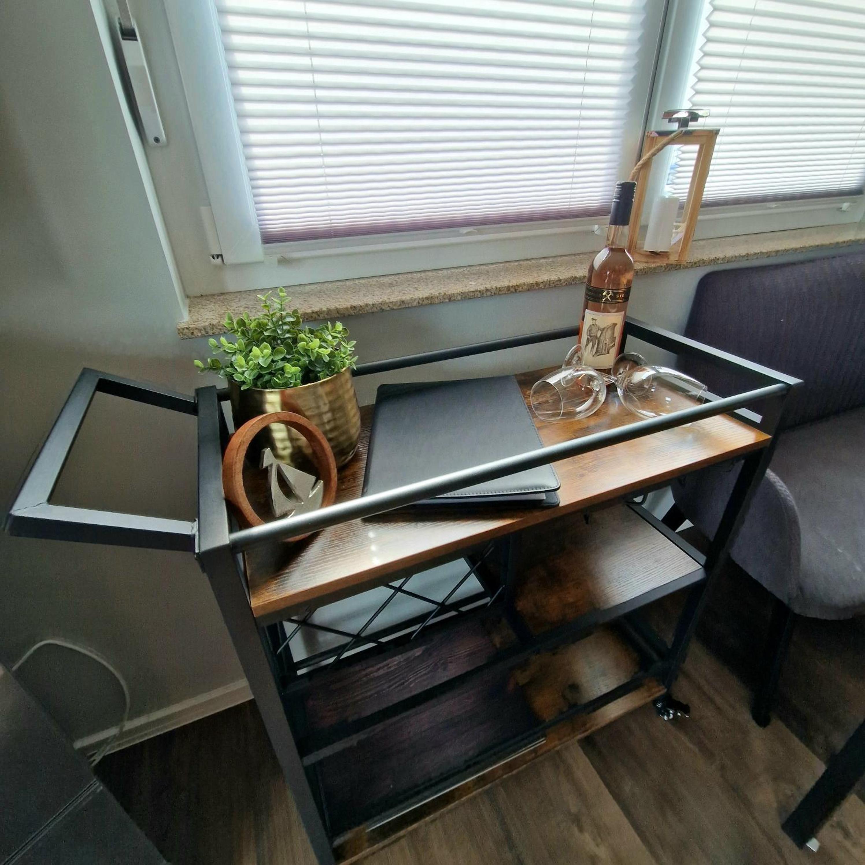 Two-Bedroom House photo 2