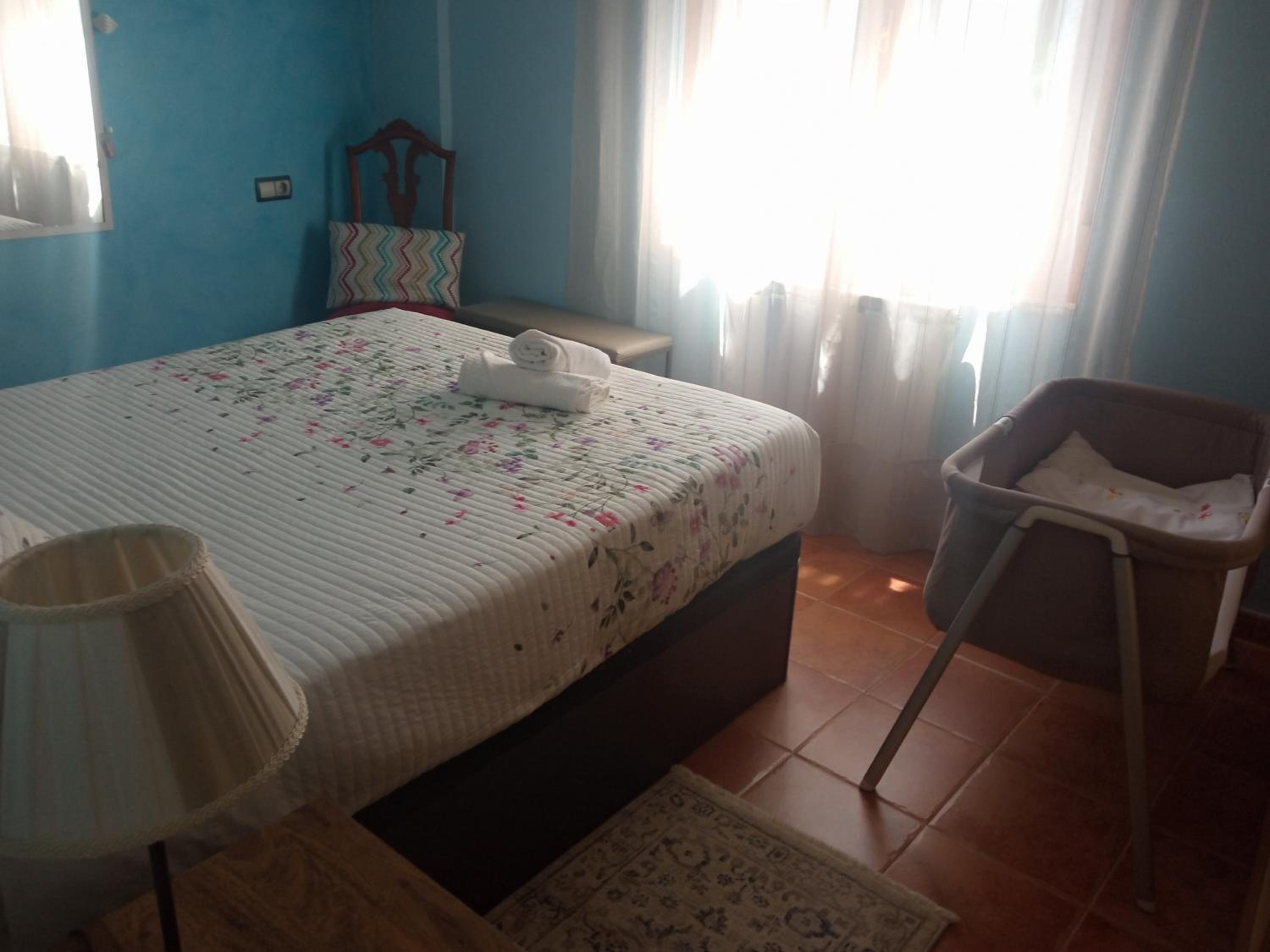 Four-Bedroom House - Photo 10