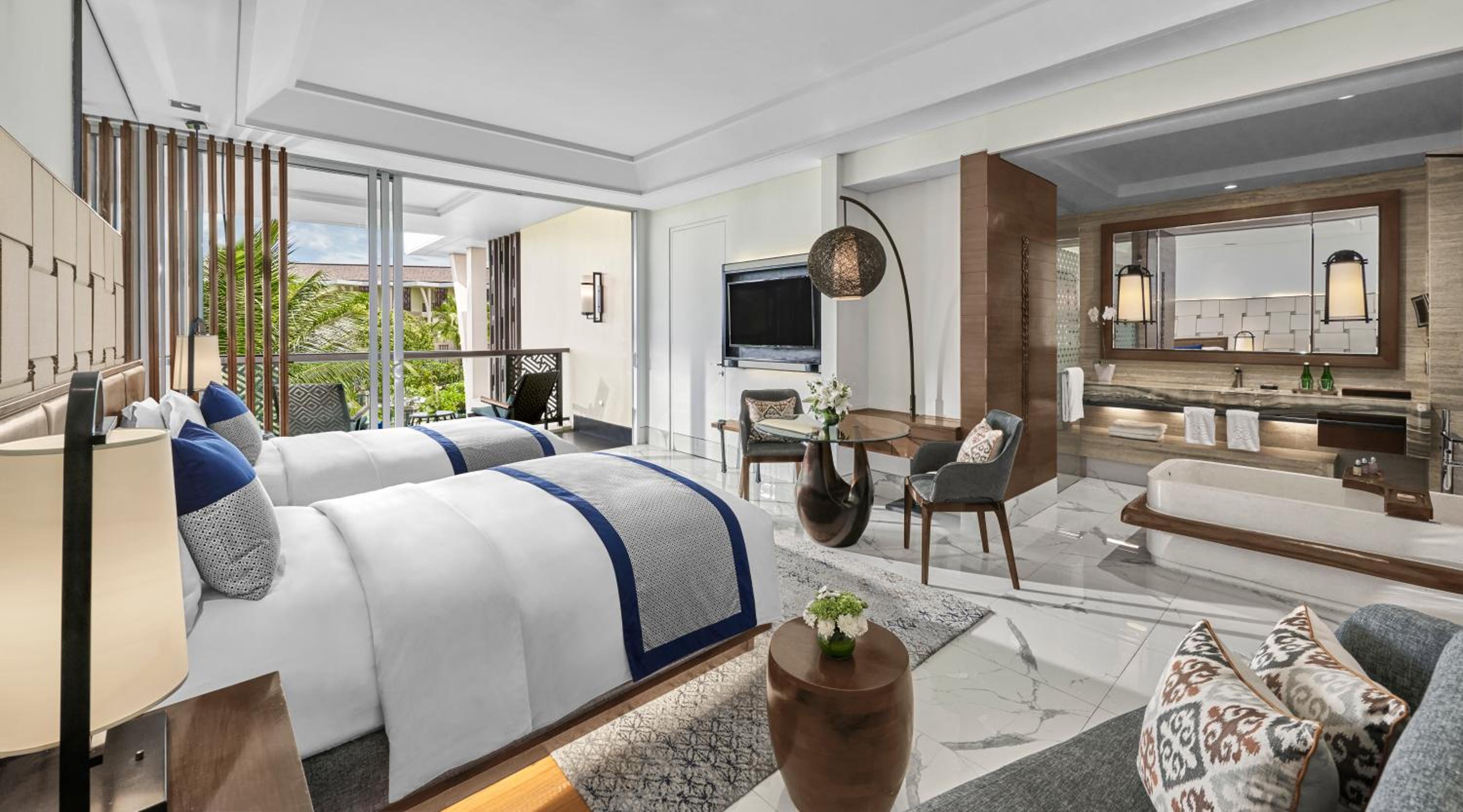 Luxury Twin Room with Resort View - Photo 6