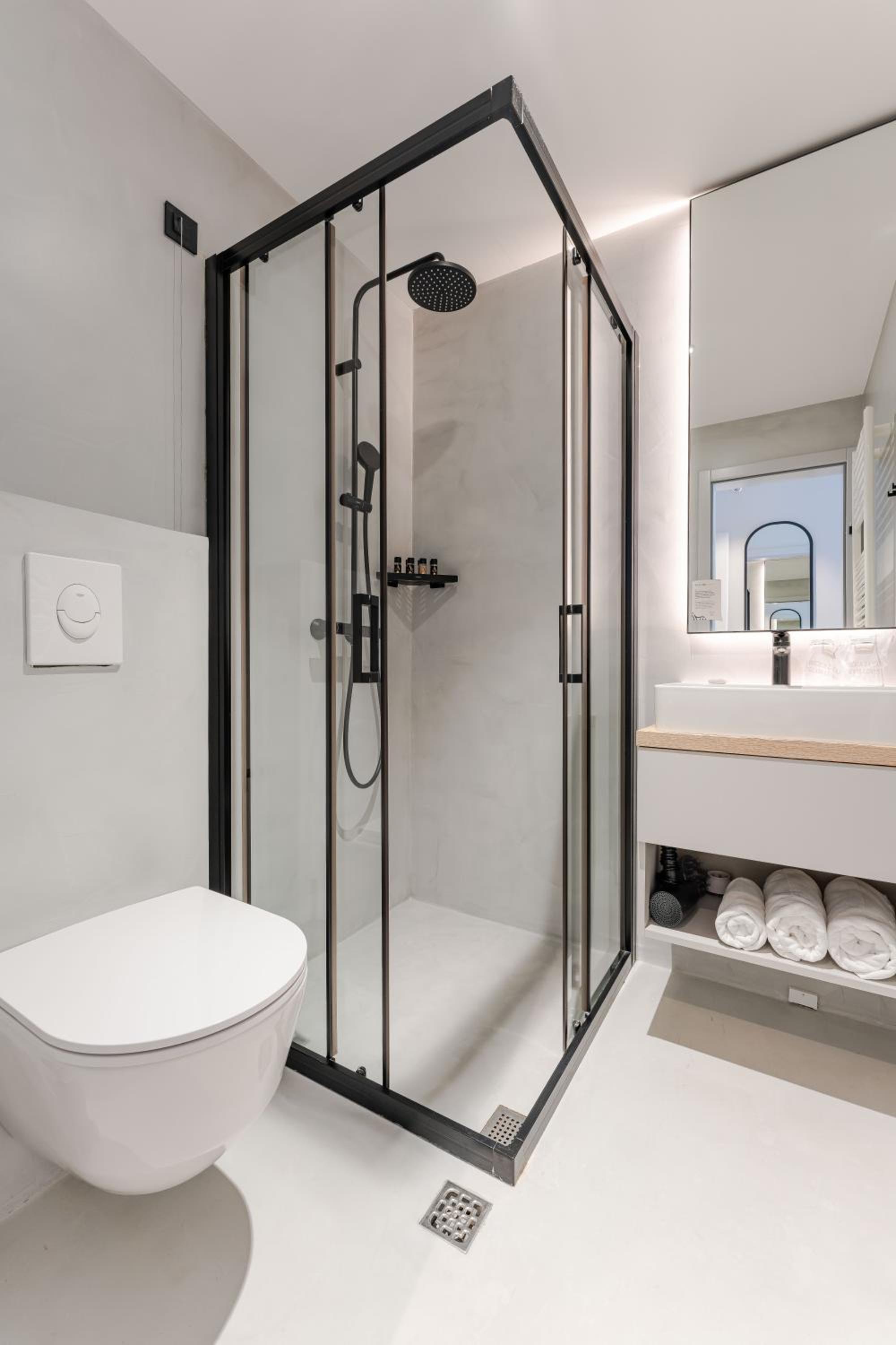 Superior Twin Room - Photo 4