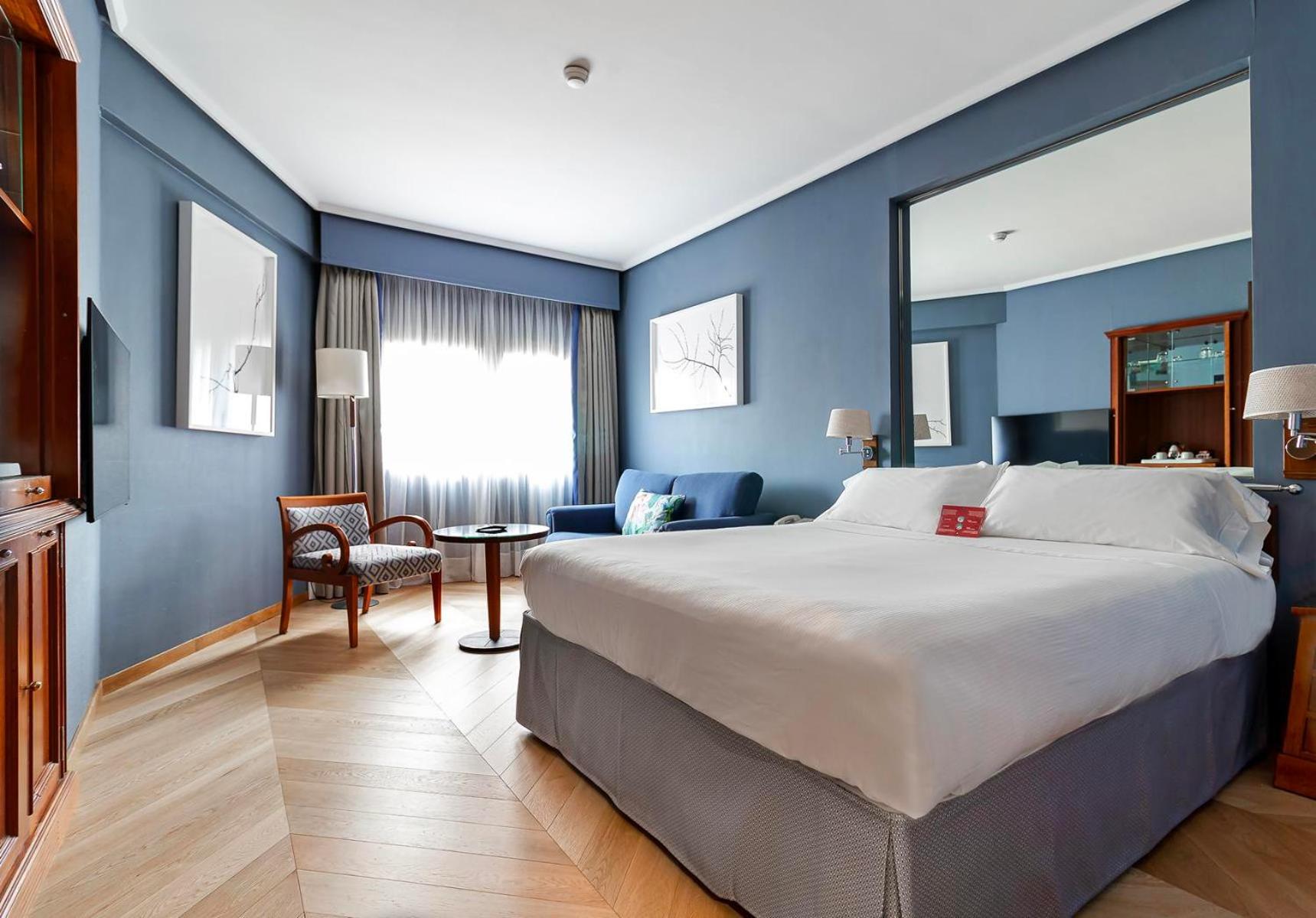 Superior Double Room - Photo 9