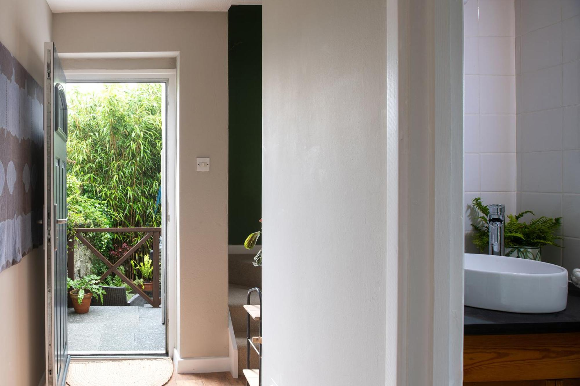 Two-Bedroom House photo 2