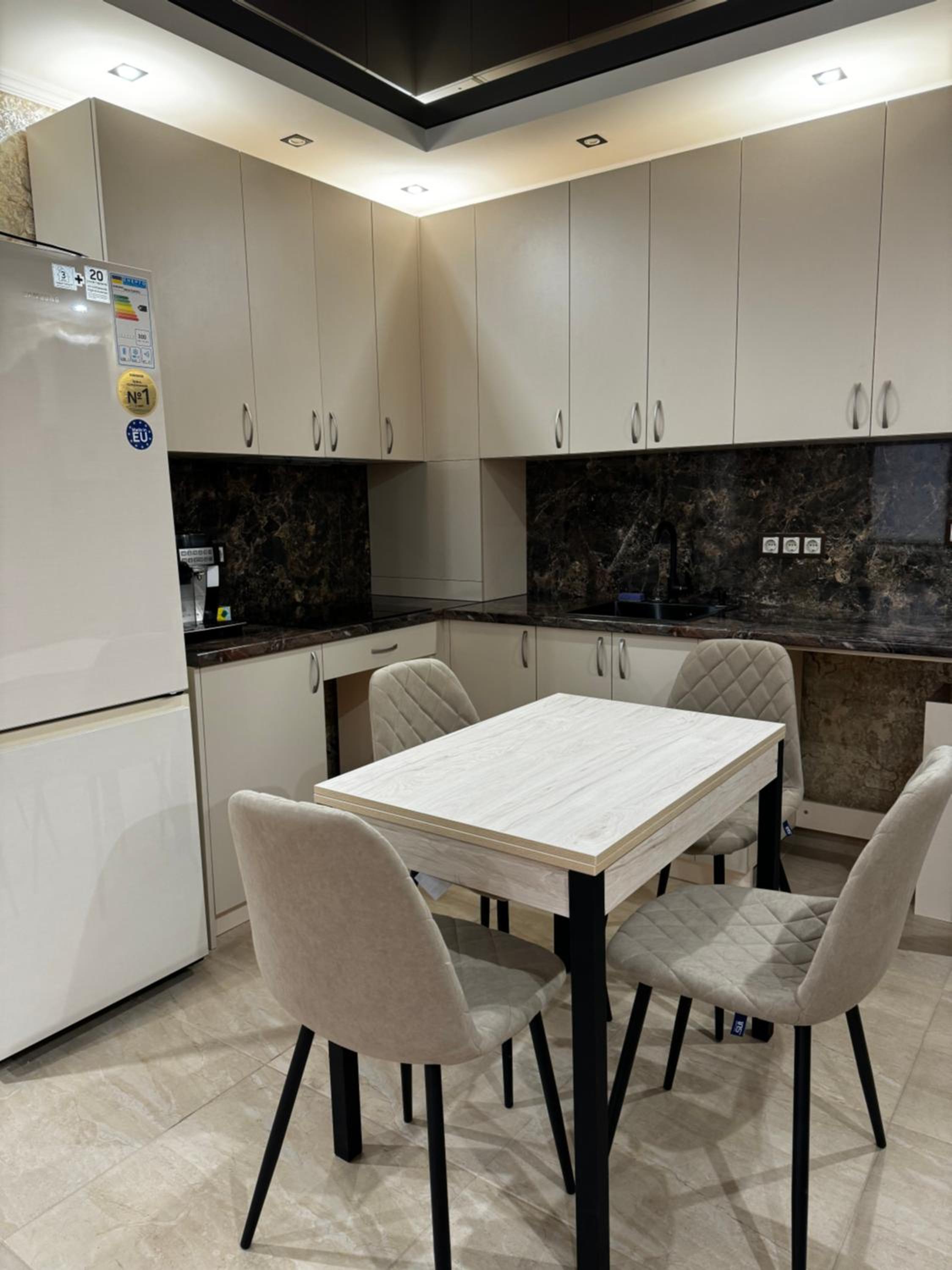 Studio Apartment with One Double Bed photo 3