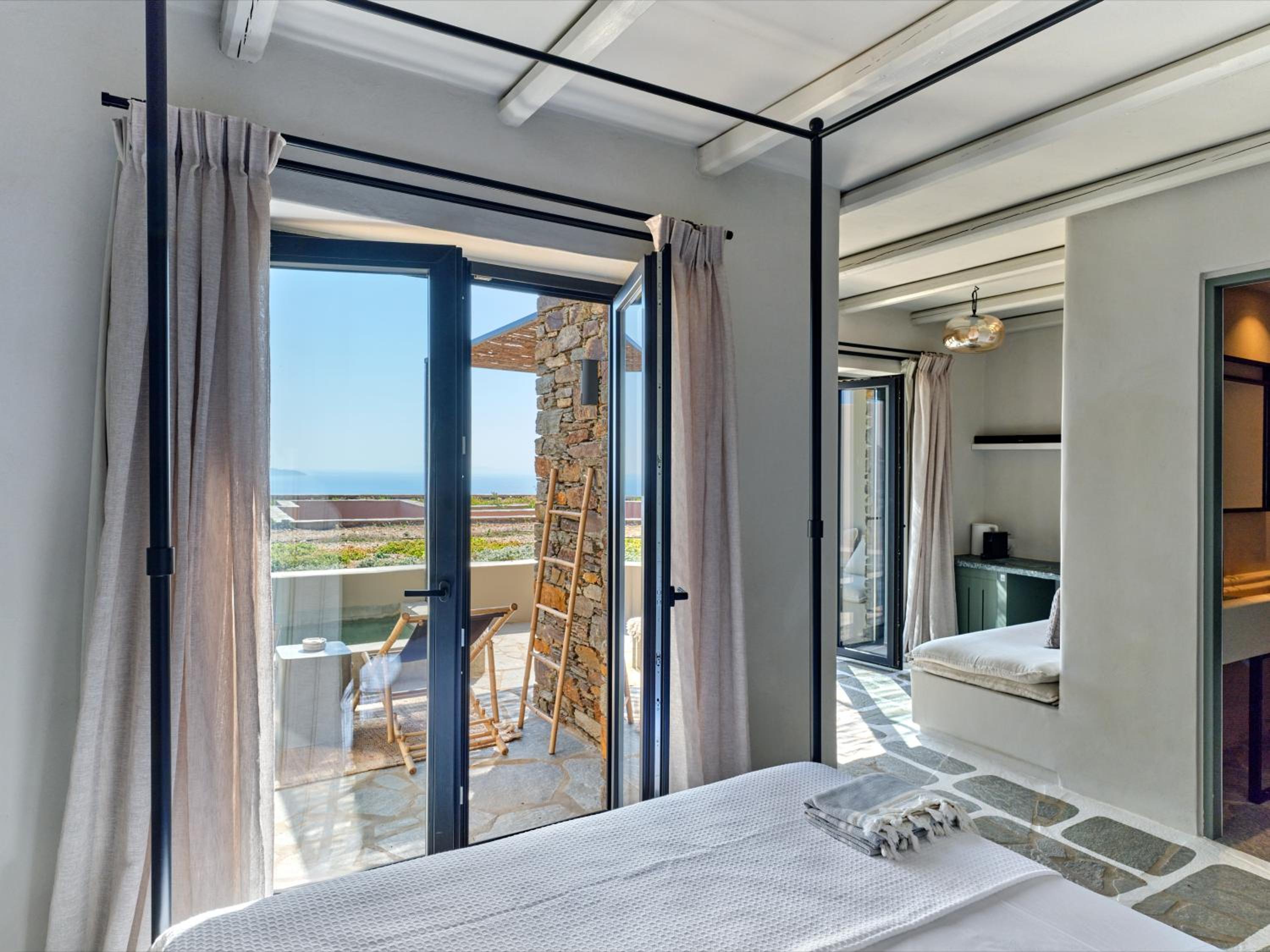 Junior Suite Mini Jetted Pool Sea View - Photo 1