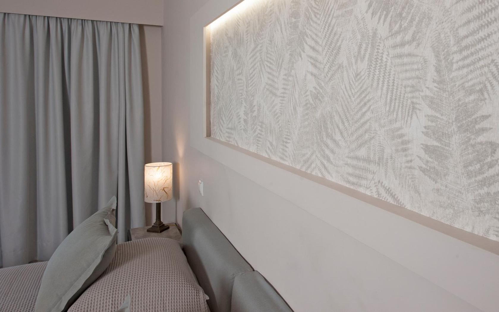 Family Room with Mountain View - Photo 1