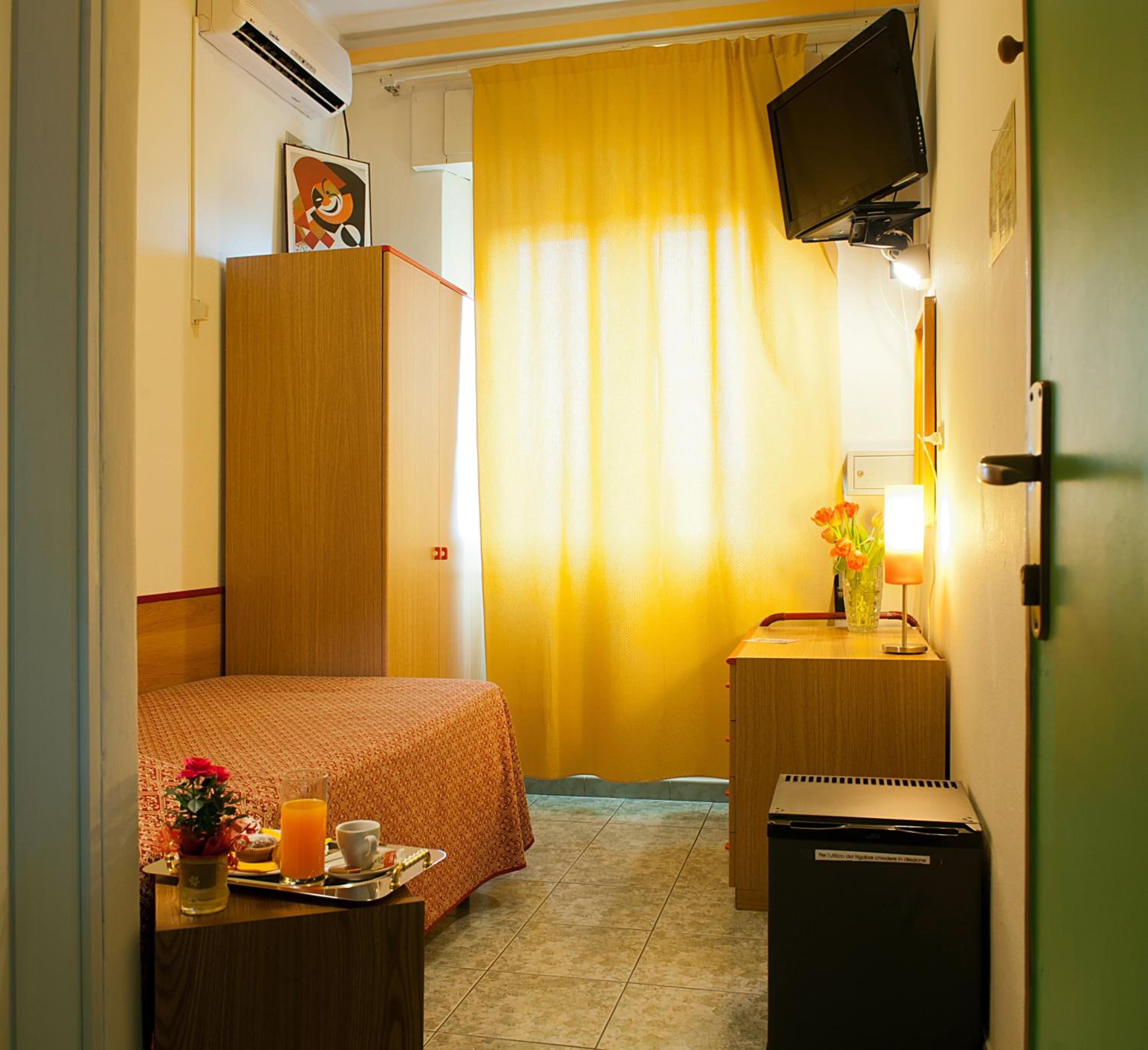 Economy Single Room photo 2