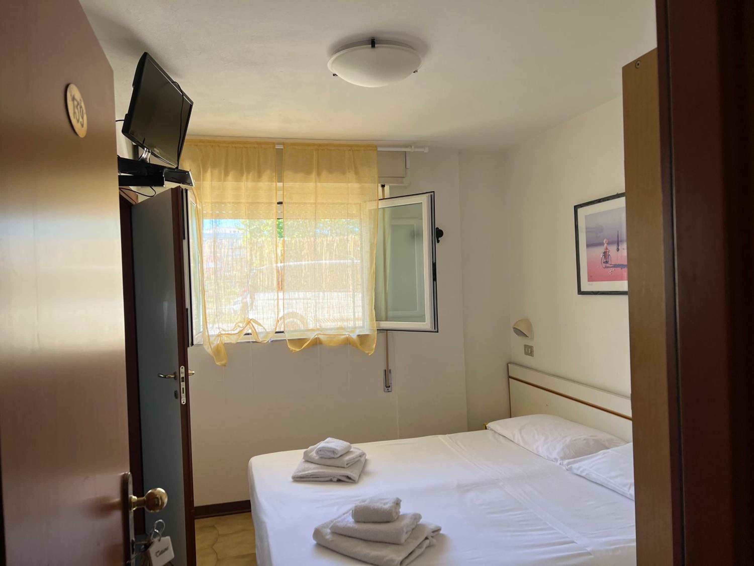 Economy Double or Twin Room