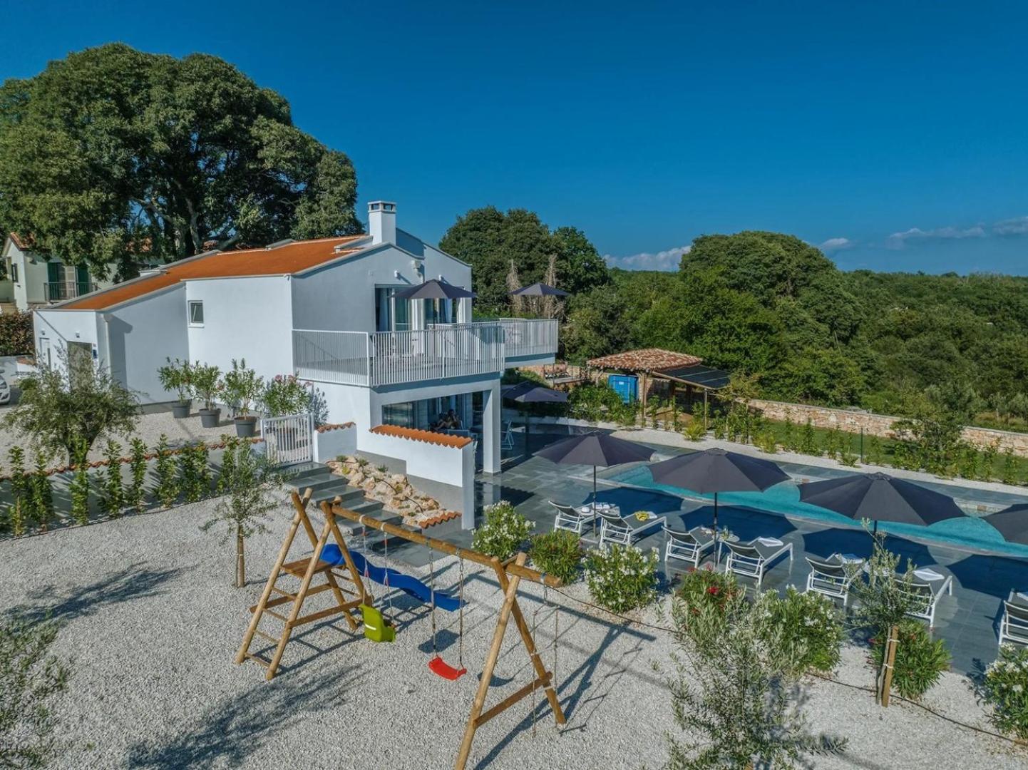 Villa With Private Pool photo 3